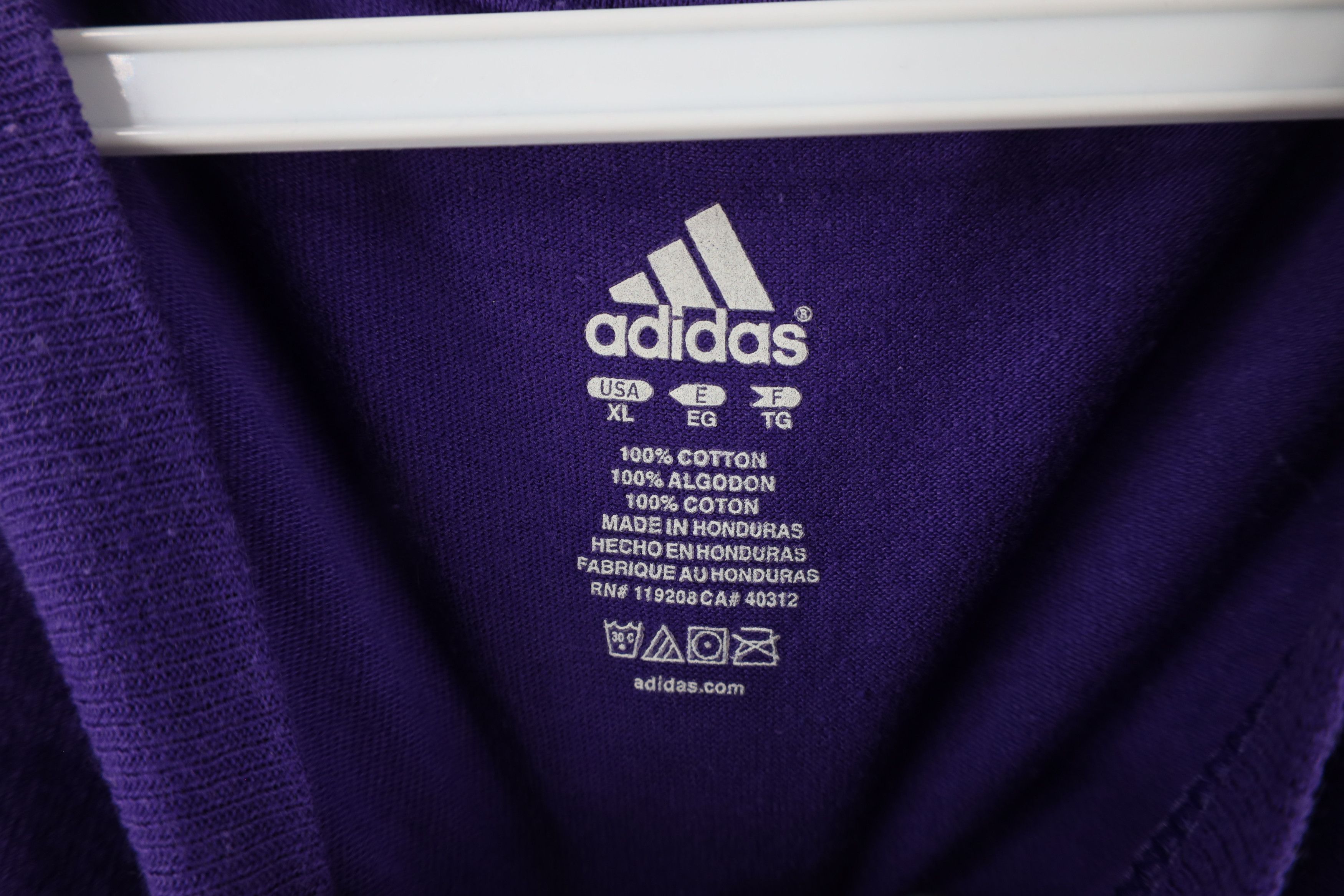 Adidas × Vintage Vintage Adidas Los Angeles Lakers Basketball T-Shirt Size US XXL / EU 58 / 5 - 6 Thumbnail
