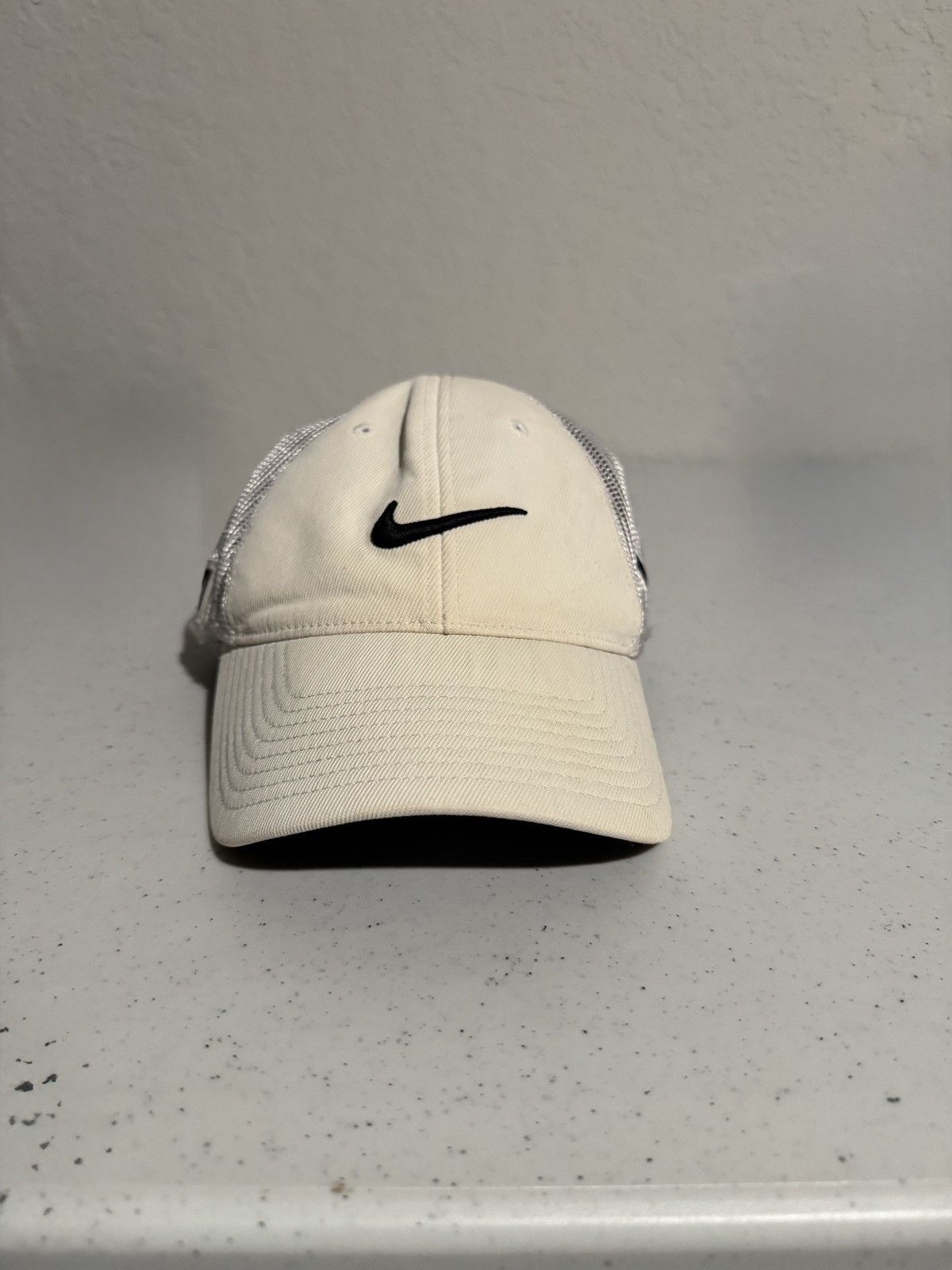 Other Cream and black Nike hat Size ONE SIZE - 1 Thumbnail