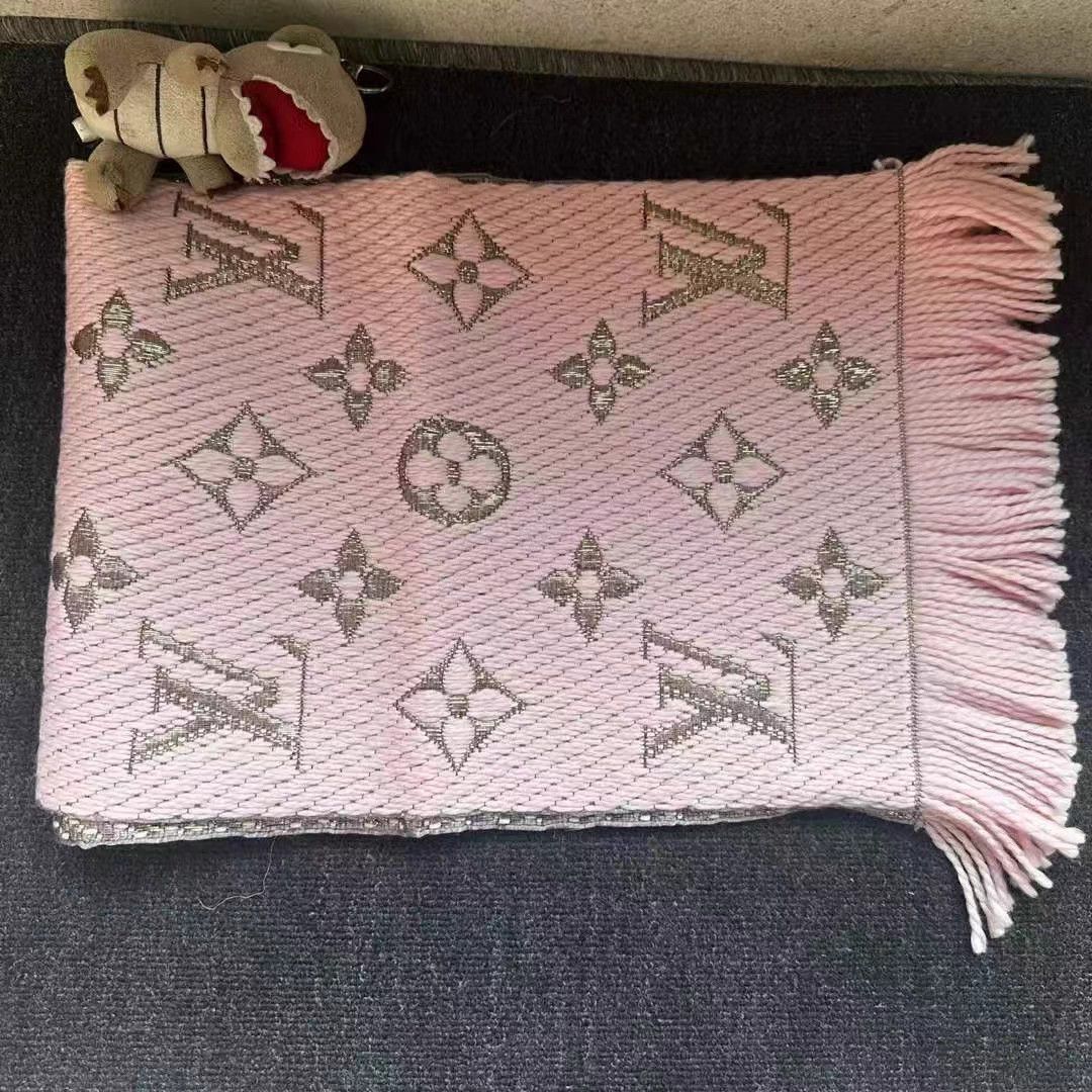 Louis Vuitton LV new pink wool scarf Size ONE SIZE - 1 Thumbnail