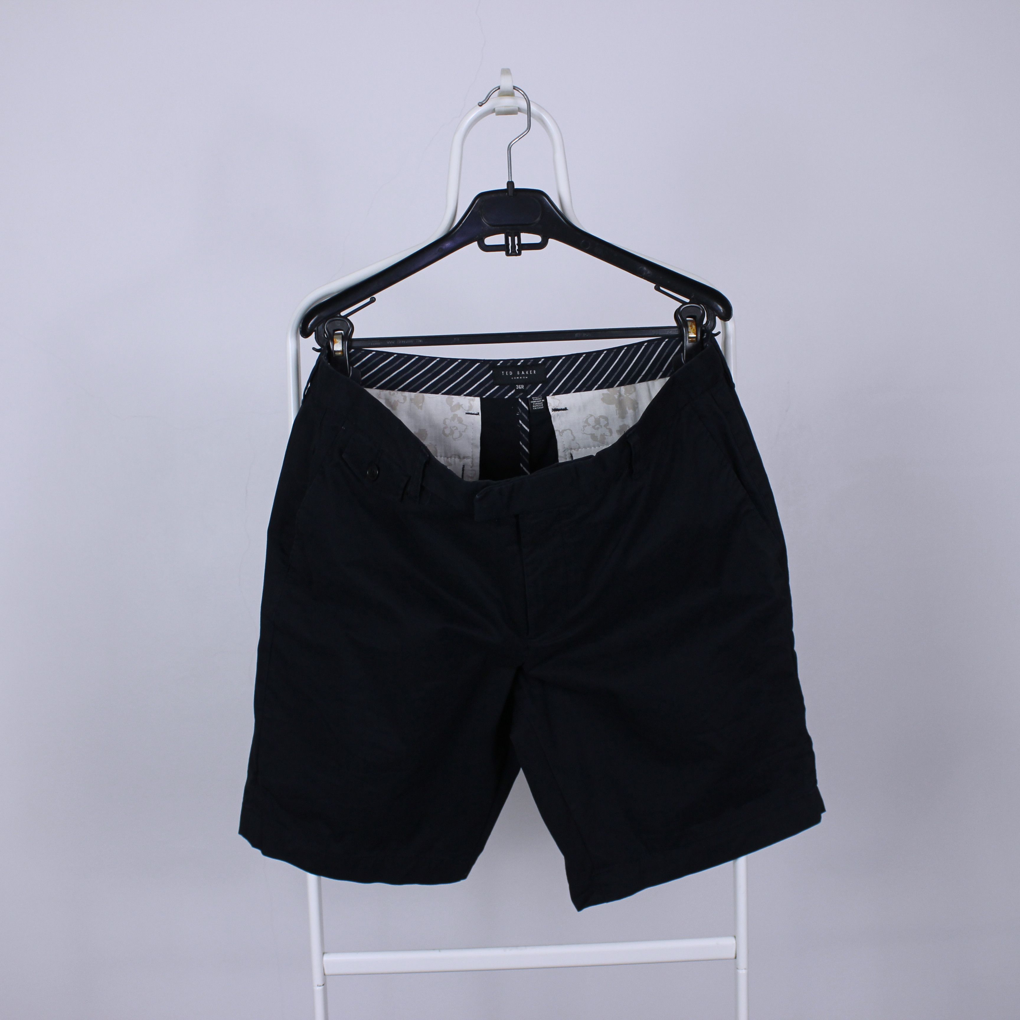 Ted Baker Ted Baker shorts men cotton navy blue 36R Size US 36 / EU 52 - 2 Thumbnail