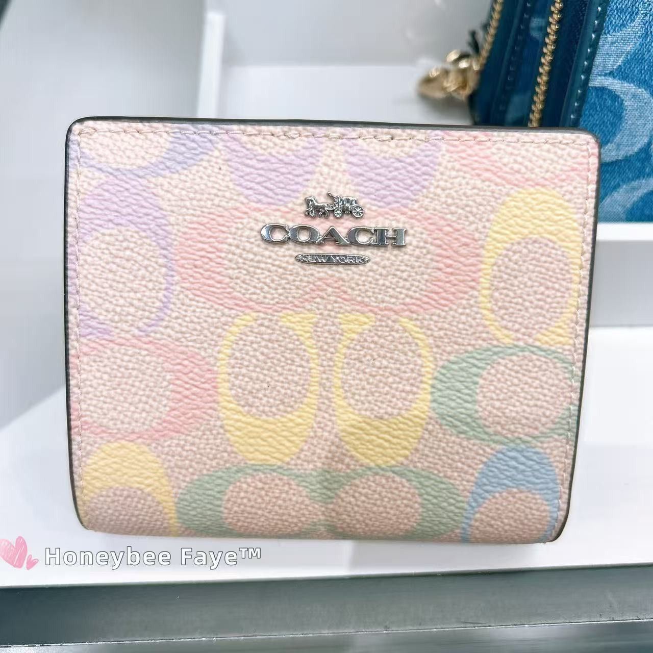 Coach Snap Wallet In Rainbow Signature Canvas CDD11 Size ONE SIZE - 1 Thumbnail