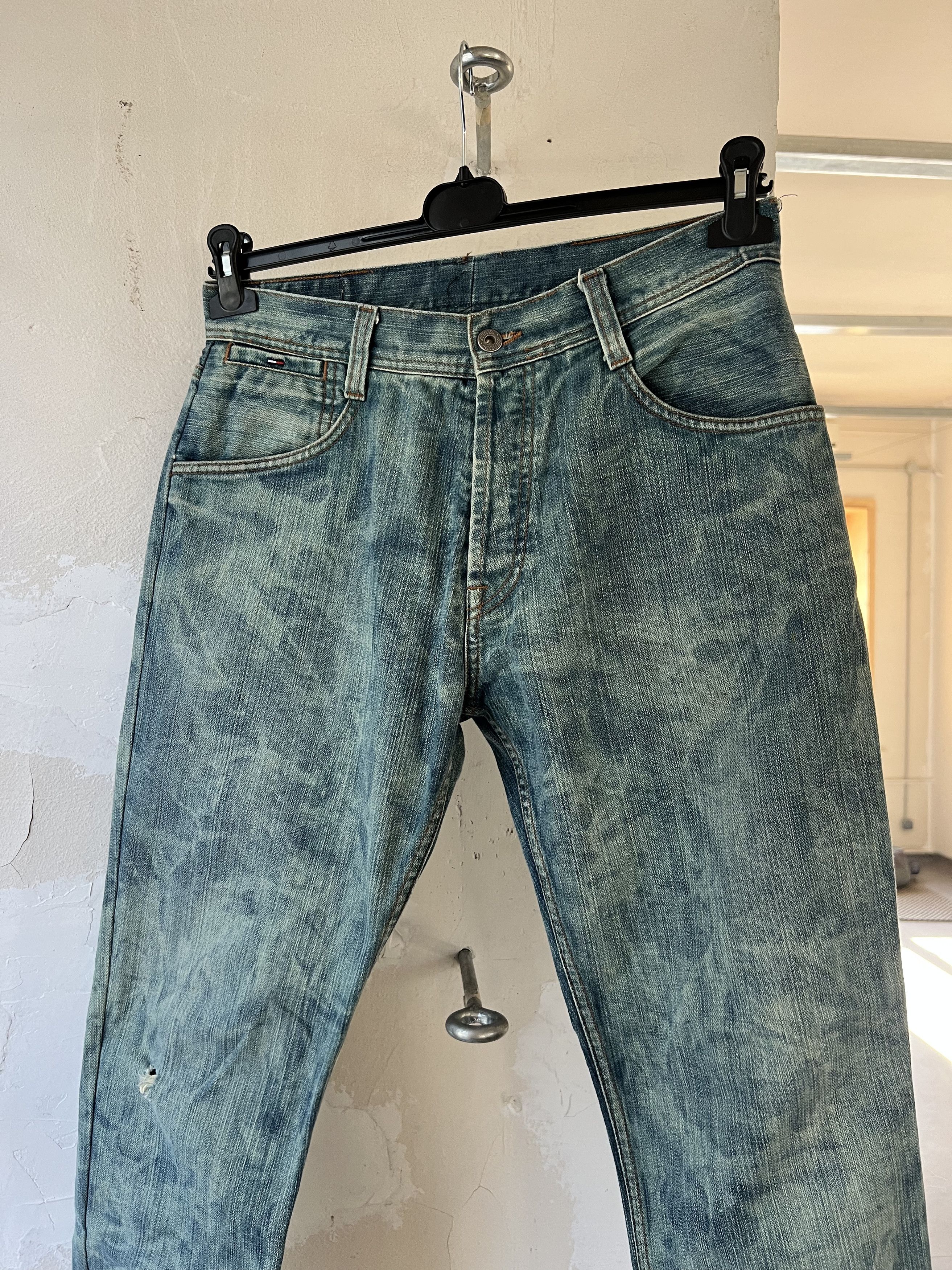 Denime × Tommy Hilfiger Tommy Vintage Faded Out Camo Jeans Pants Size US 30 / EU 46 - 2 Thumbnail