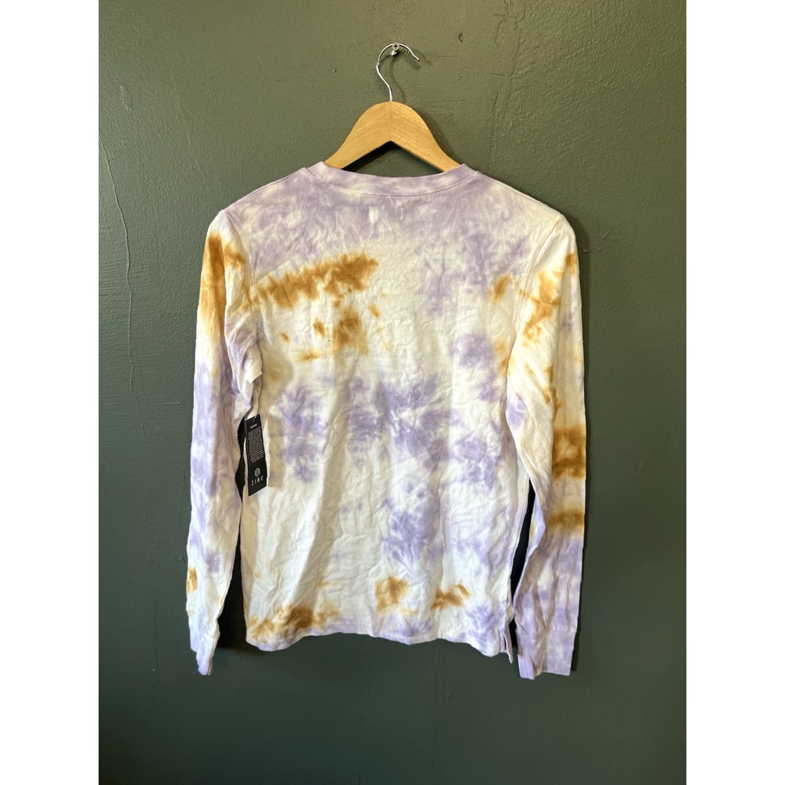 Zumiez Zine Womens T-Shirt Crew Neck Long Sleeve Multicolor Small NWT Tie Dye (Basic) Size S / US 4 / IT 40 - 2 Thumbnail