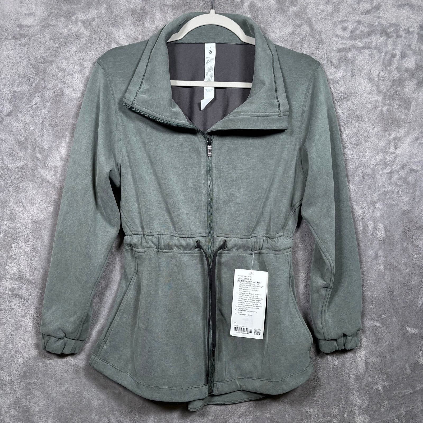 Lululemon Lululemon Cinch-Waist Softstreme Jacket NWT Size 2 Green Size XS / US 0-2 / IT 36-38 - 1 Thumbnail