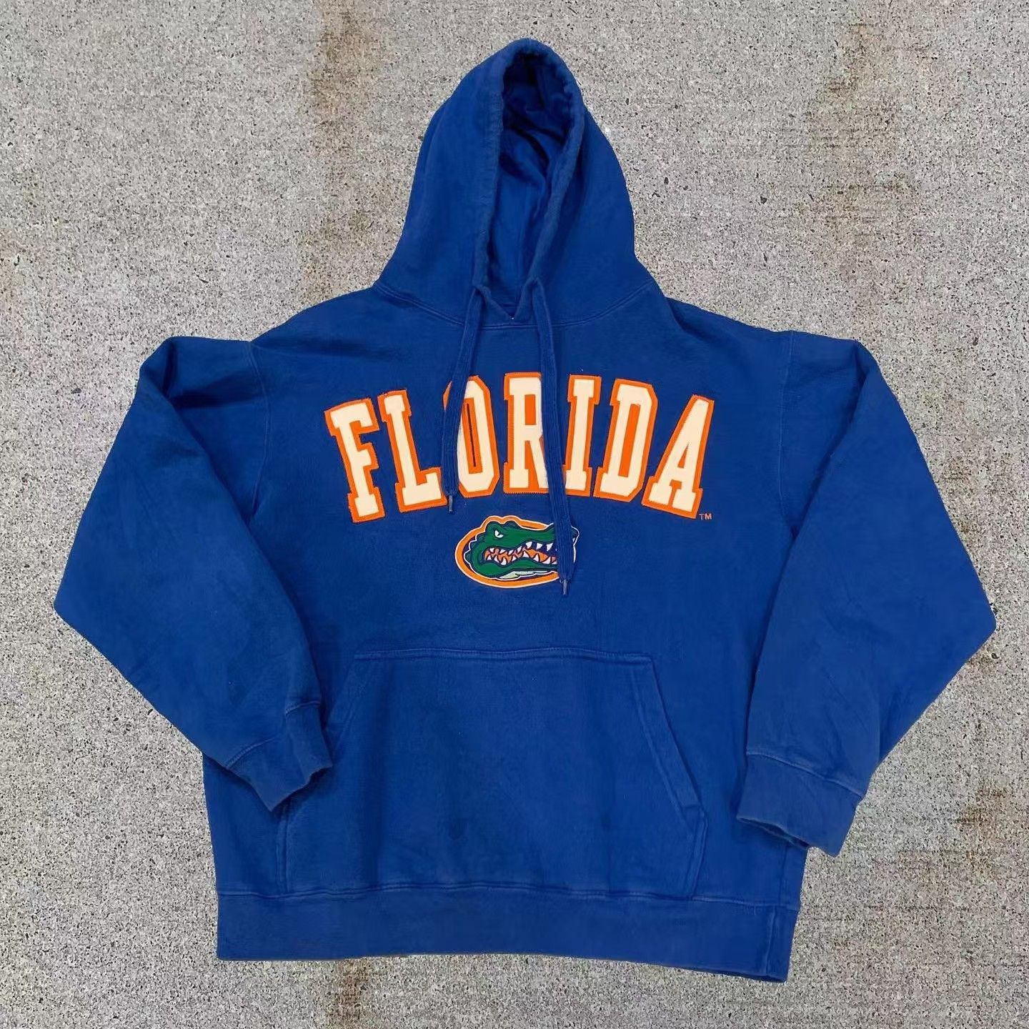 Japanese Brand × Vintage Men's Blue Vintage Crocodile Print Hoodie Size US L / EU 52-54 / 3 - 1 Thumbnail