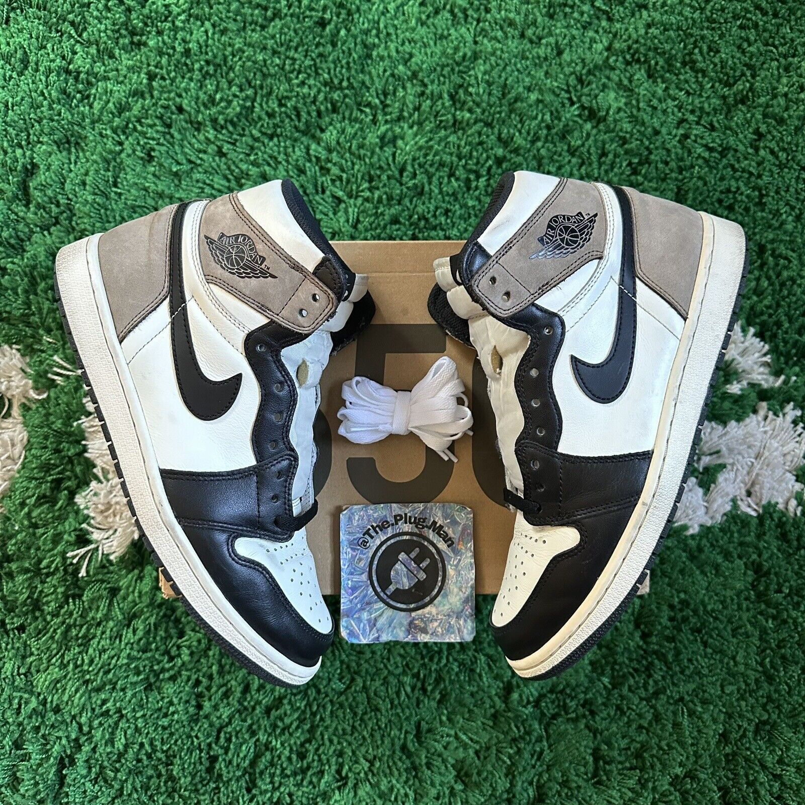 Jordan 1 Retro selling High Dark Mocha Size 10