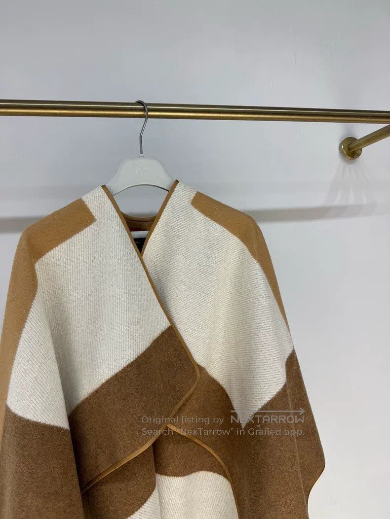Hermes Hermes size 105*134cm Color-blocking Cashmere Cloak Shawl, Size ONE SIZE - 2 Thumbnail