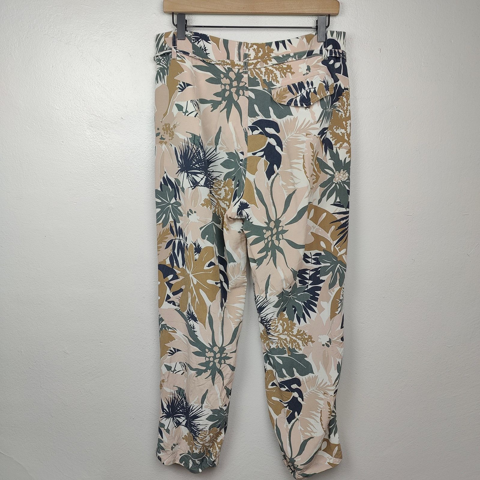 Rag & Bone Rag & Bone Victoria Silk Pant 6 Tropical Print Pink Green Size 28" / US 6 / IT 42 - 6 Thumbnail