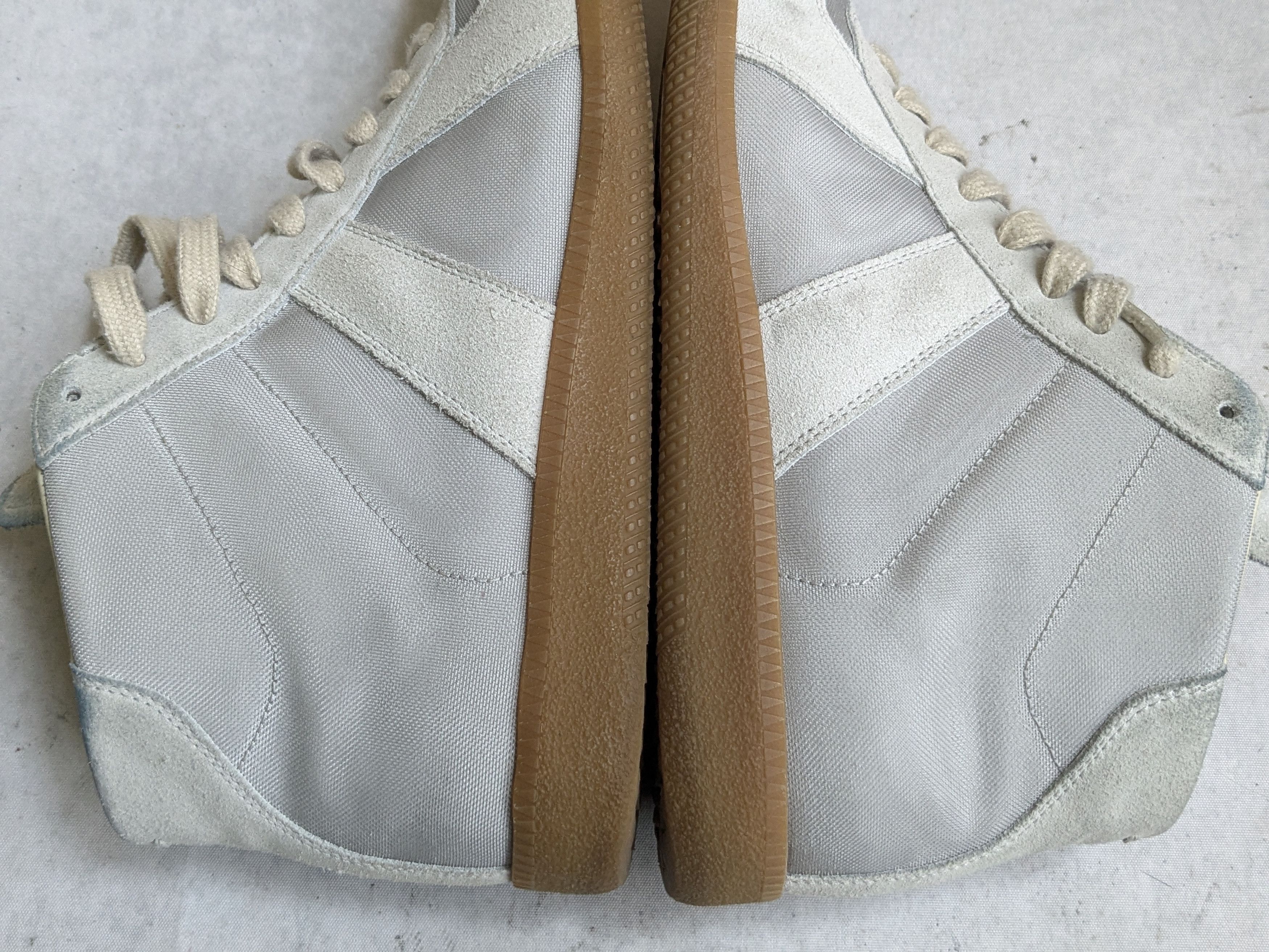Maison Margiela Maison Margiela Replica GAT White Gray 7 40 High Tops Size US 7 / EU 40 - 11 Thumbnail