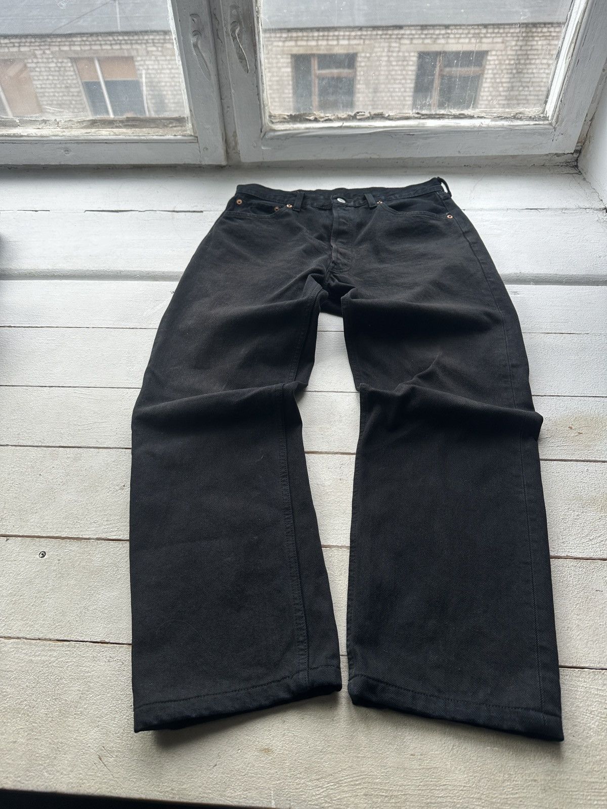 Levi's 1997 🚨VNTG Levis Jeans 501 LEGEND y2k BLACK DENIM Size US 34 / EU 50 - 1 Thumbnail