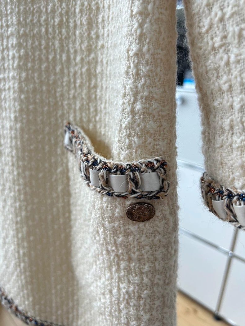 Chanel Chanel 16-year-old Rome series white film chain rolled edge Size XXS / US 00 / IT 34 - 4 Thumbnail