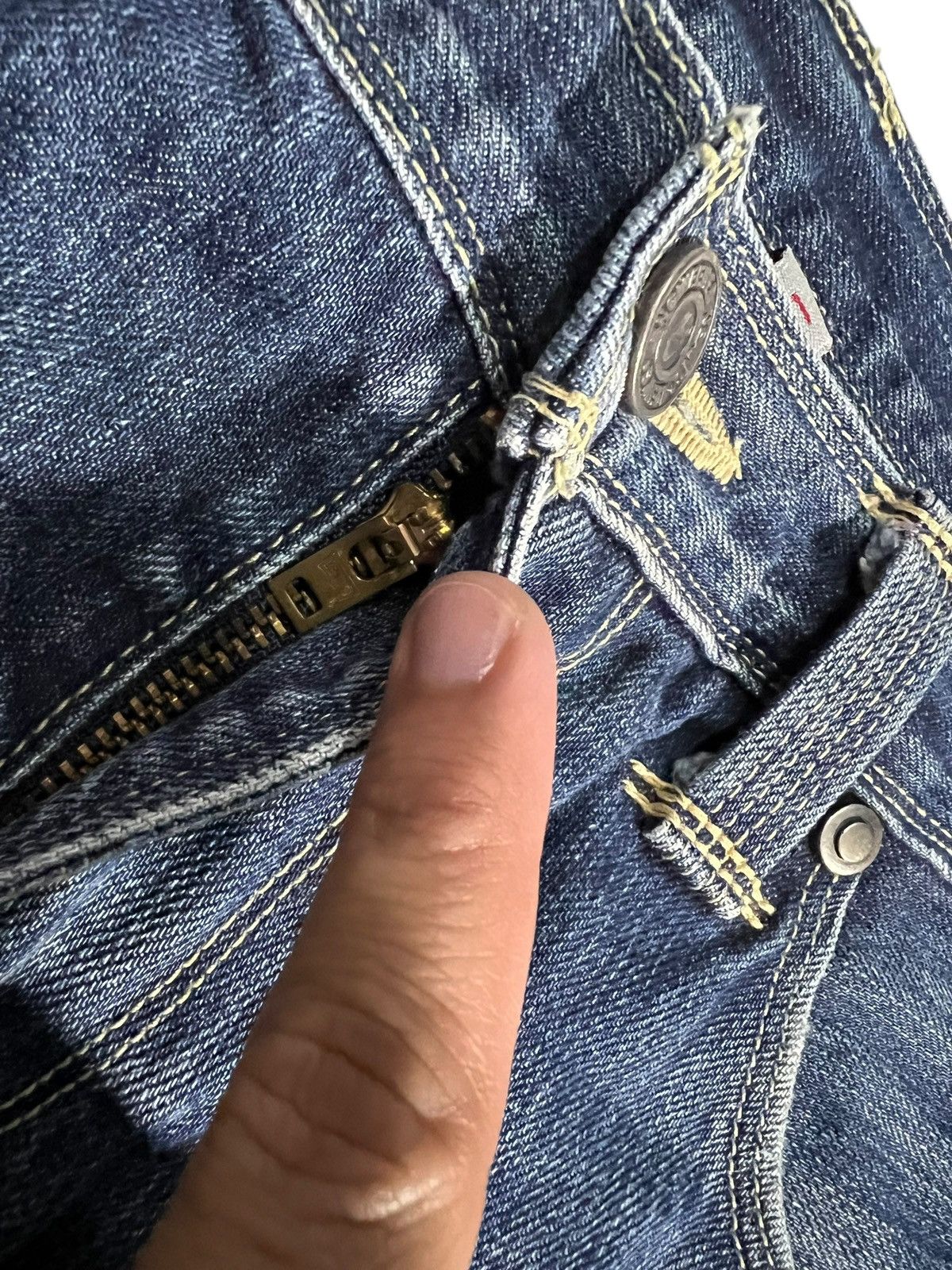 Levi's Vintage Levi’s Engineered Washed Jean Size US 31 - 8 Thumbnail