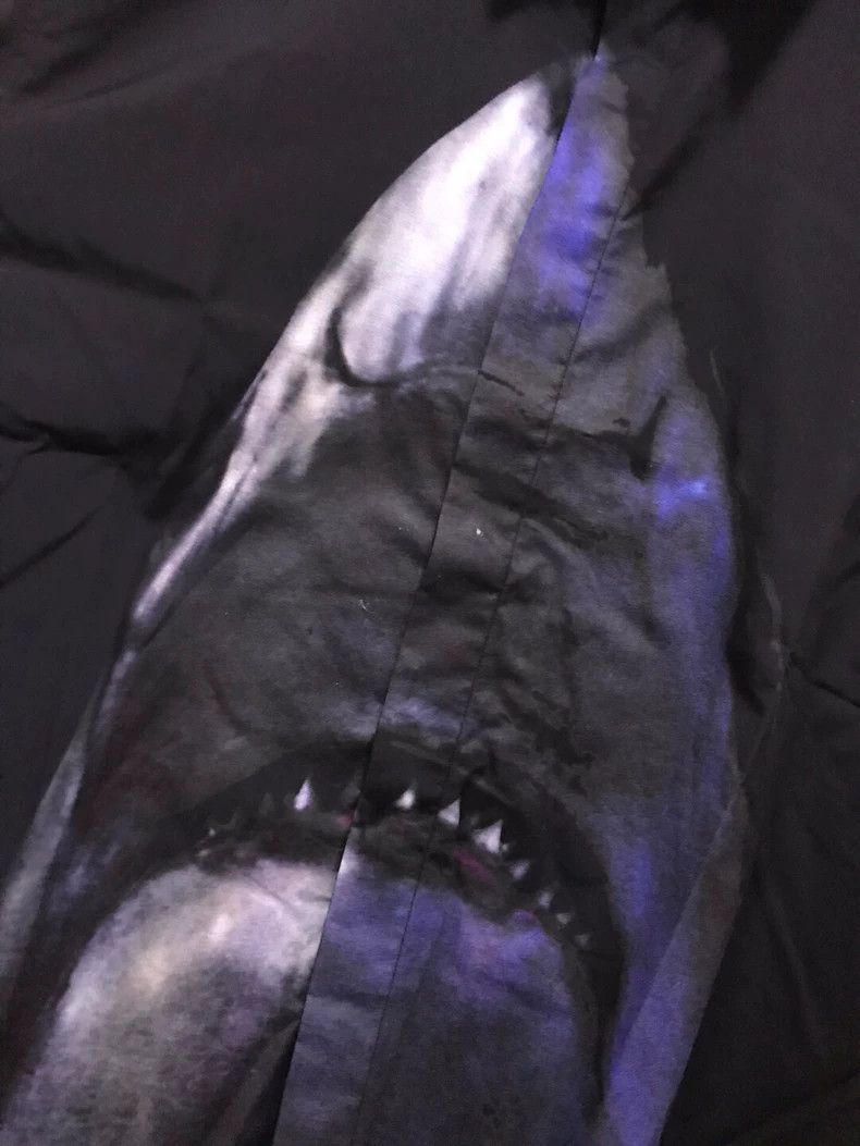 Givenchy Givenchy Size40 shark shirt Size US M / EU 48-50 / 2 - 2 Thumbnail