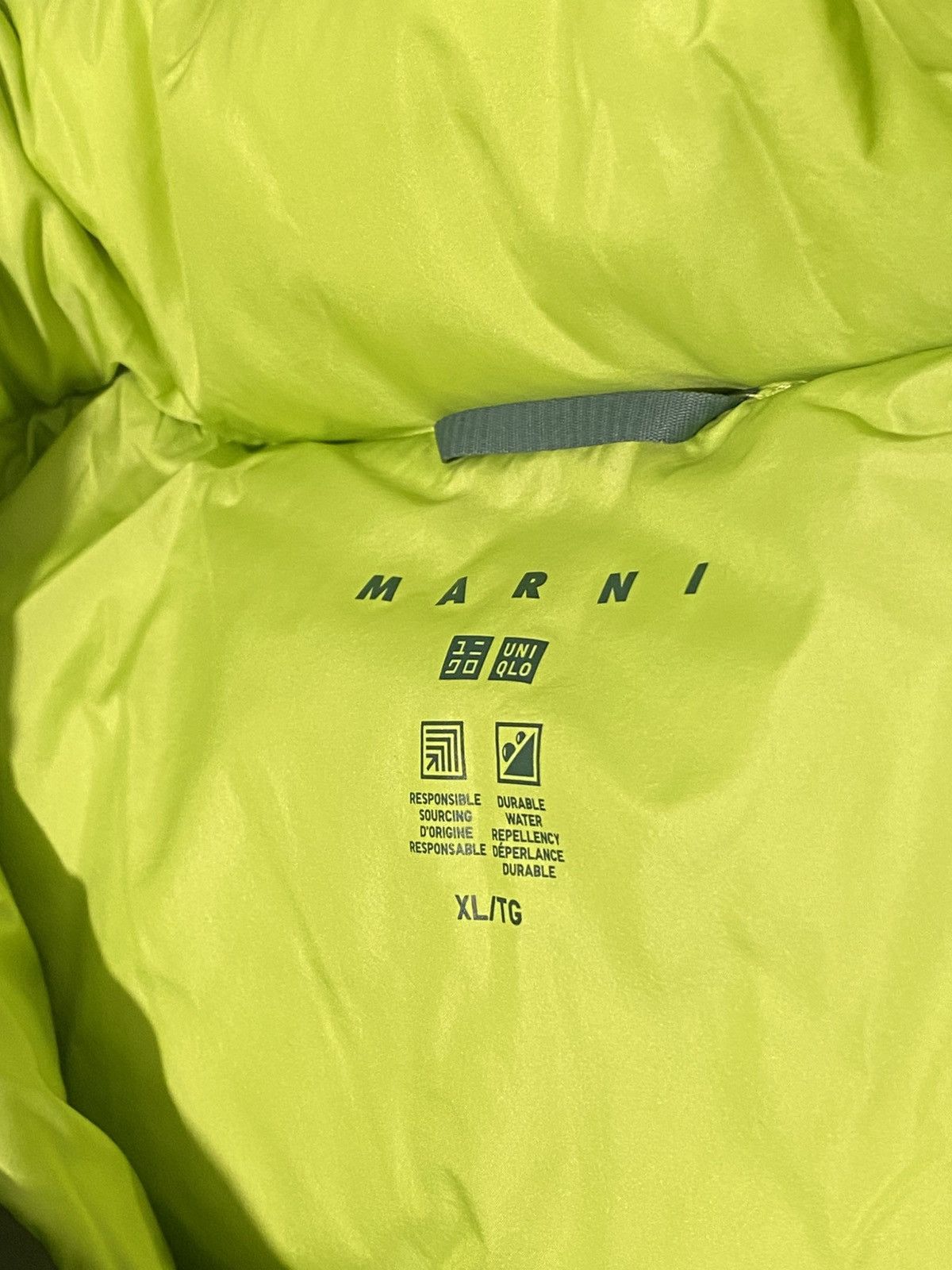 Marni × Uniqlo Marni Uniqlo Puffer Vest Size US XL / EU 56 / 4 - 3 Thumbnail