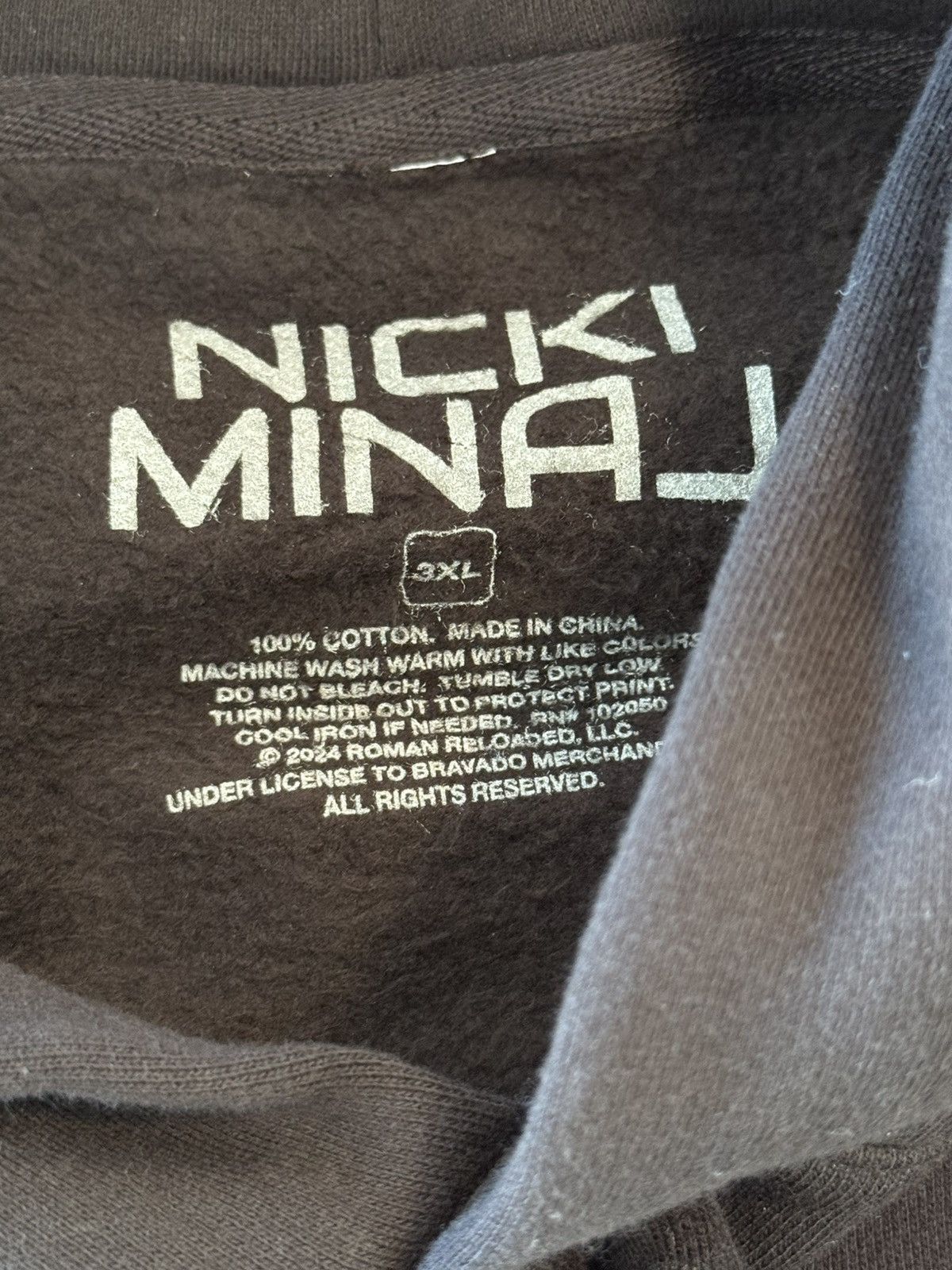 Band Tees Nicki Minaj concert hoodie, pink Friday 2 tour Size US XXL / EU 58 / 5 - 2 Thumbnail