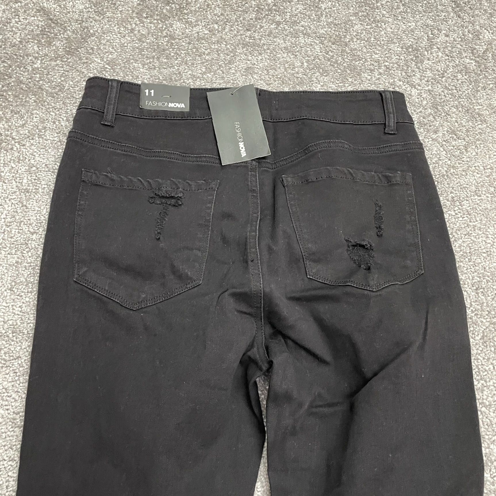 Fashion Nova Fashion Nova Zephyr High Rise Jegging Jeans Junior 11 Black Distressed NWT 30x27 Size 32" / US 10 / IT 46 - 3 Thumbnail