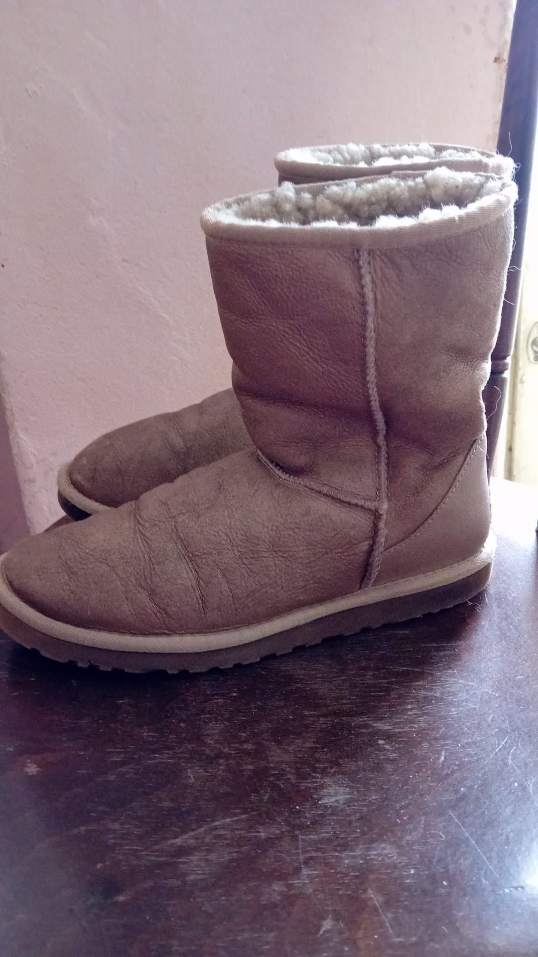 Ugg Ugg Clasic Short Metalic Sheepskin Boots Womans Size 8 Size US 8 / IT 38 - 1 Thumbnail