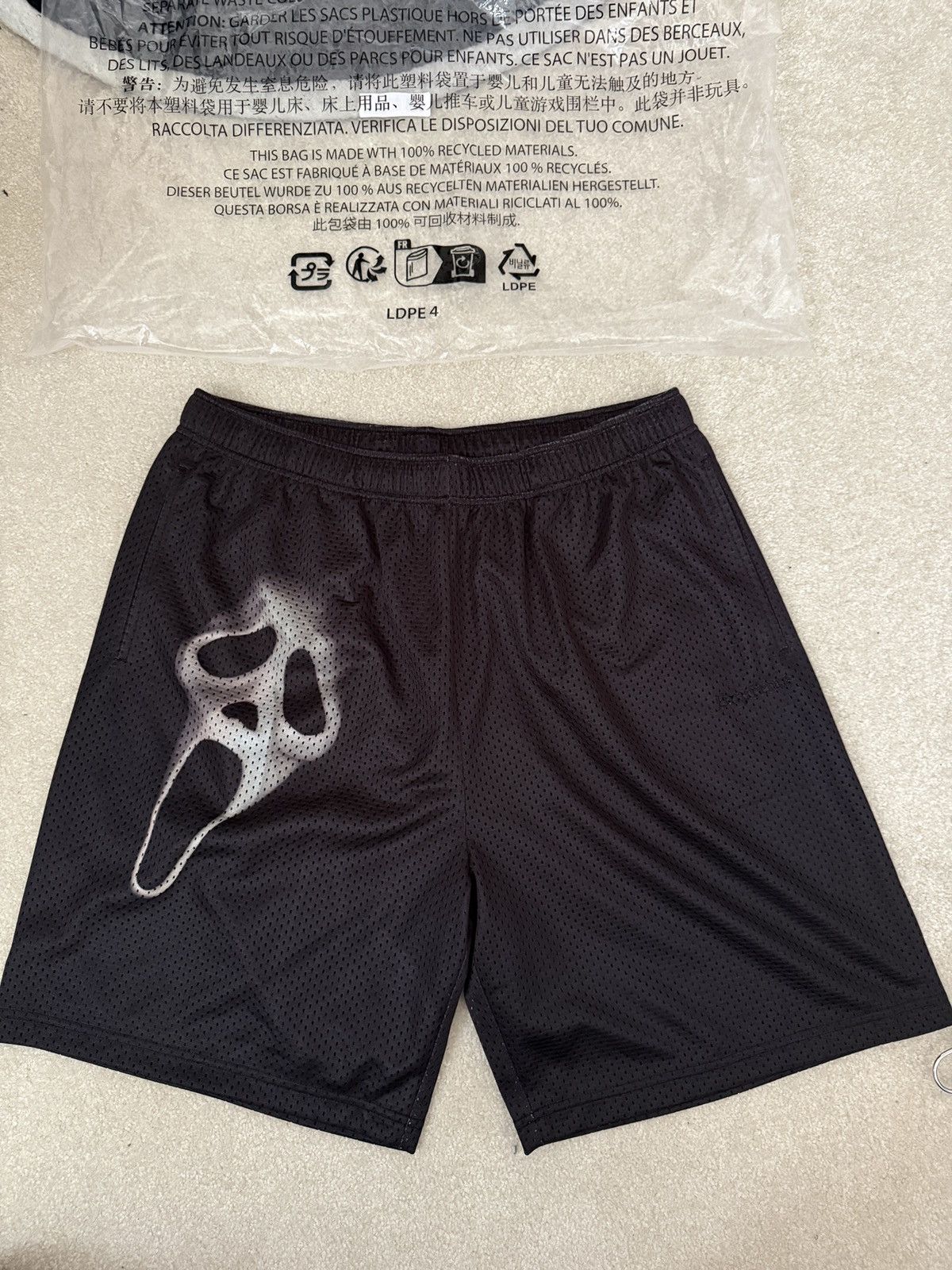 Supreme Supreme Ghostface Shorts Black Medium Size US 32 / EU 48 - 3 Thumbnail