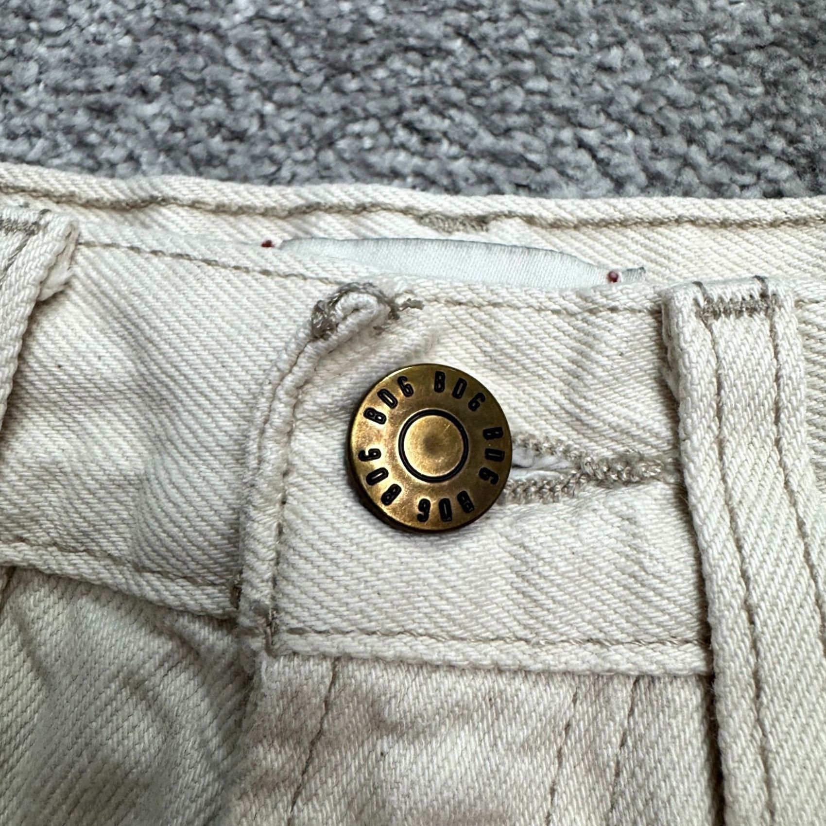Urban Outfitters BDG Urban Outfitters Jeans Baggy High Rise Denim Womens 26R Cream Beige Distressed 5-Pocket Regular Jeans Mens Womens Size 26" / US 2 / IT 38 - 3 Thumbnail