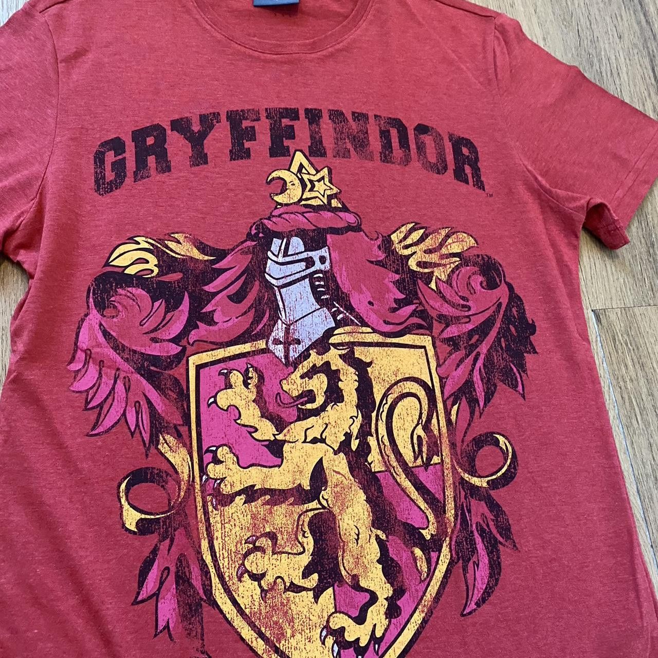 Other Red Hogwarts Gryffindor House Captain t-shirt Size US S / EU 44-46 / 1 - 3 Thumbnail