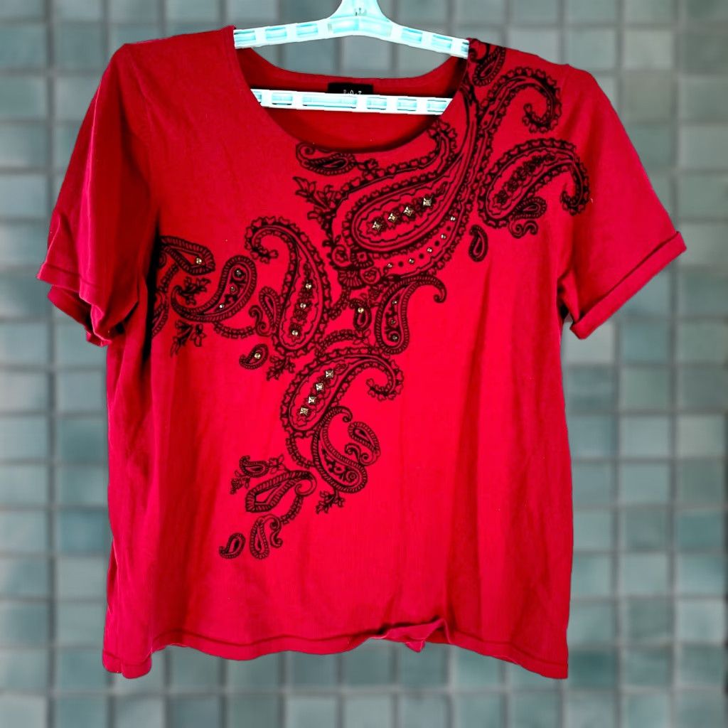 Vintage RQT Womens Paisley Studded Short Sleeves Round Neck Knit Red T Shirt XL Size XL / US 12-14 / IT 48-50 - 1 Thumbnail