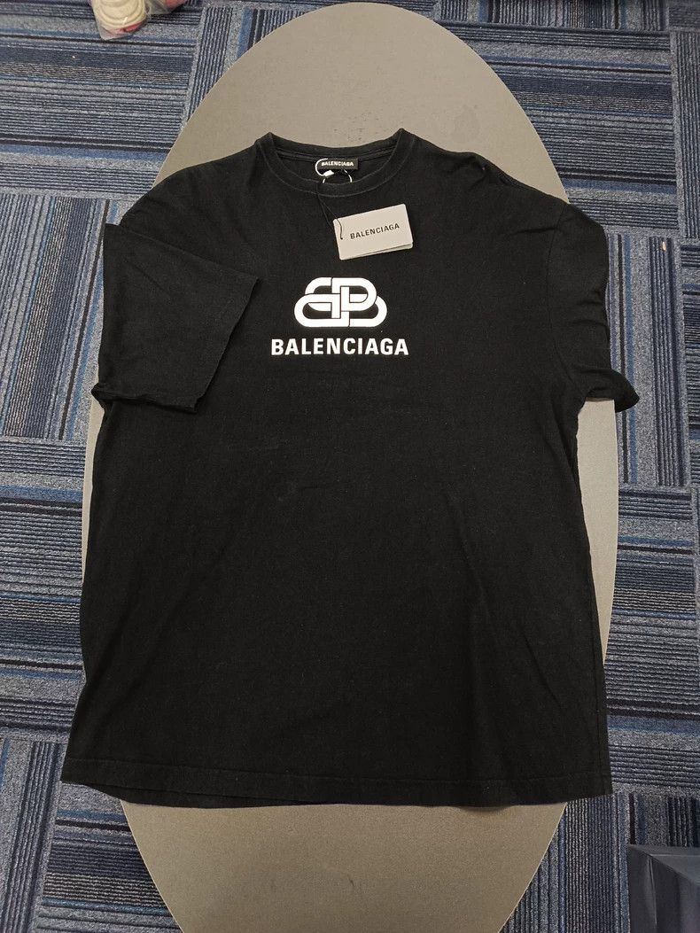 Balenciaga Balenciaga Letter Print Short Sleeve T-Shirt - dmc Size US XS / EU 42 / 0 - 1 Thumbnail