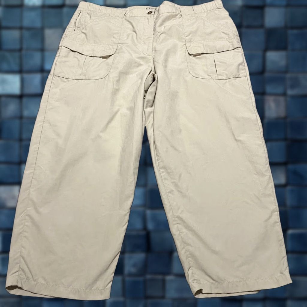 Vintage L.L. Bean Women's XL Pants Beige Cargo Relaxed Straight Nylon Outdoor Hiking Crop - 2561 Size 40" / US 18 - 1 Thumbnail