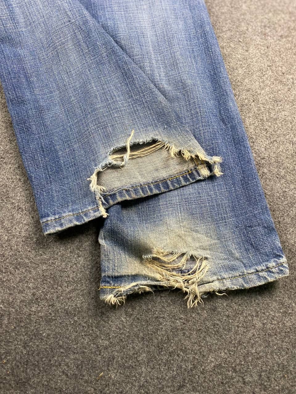 Levi's levis 514 slim straight distressed denim nice design Size US 37 - 4 Thumbnail