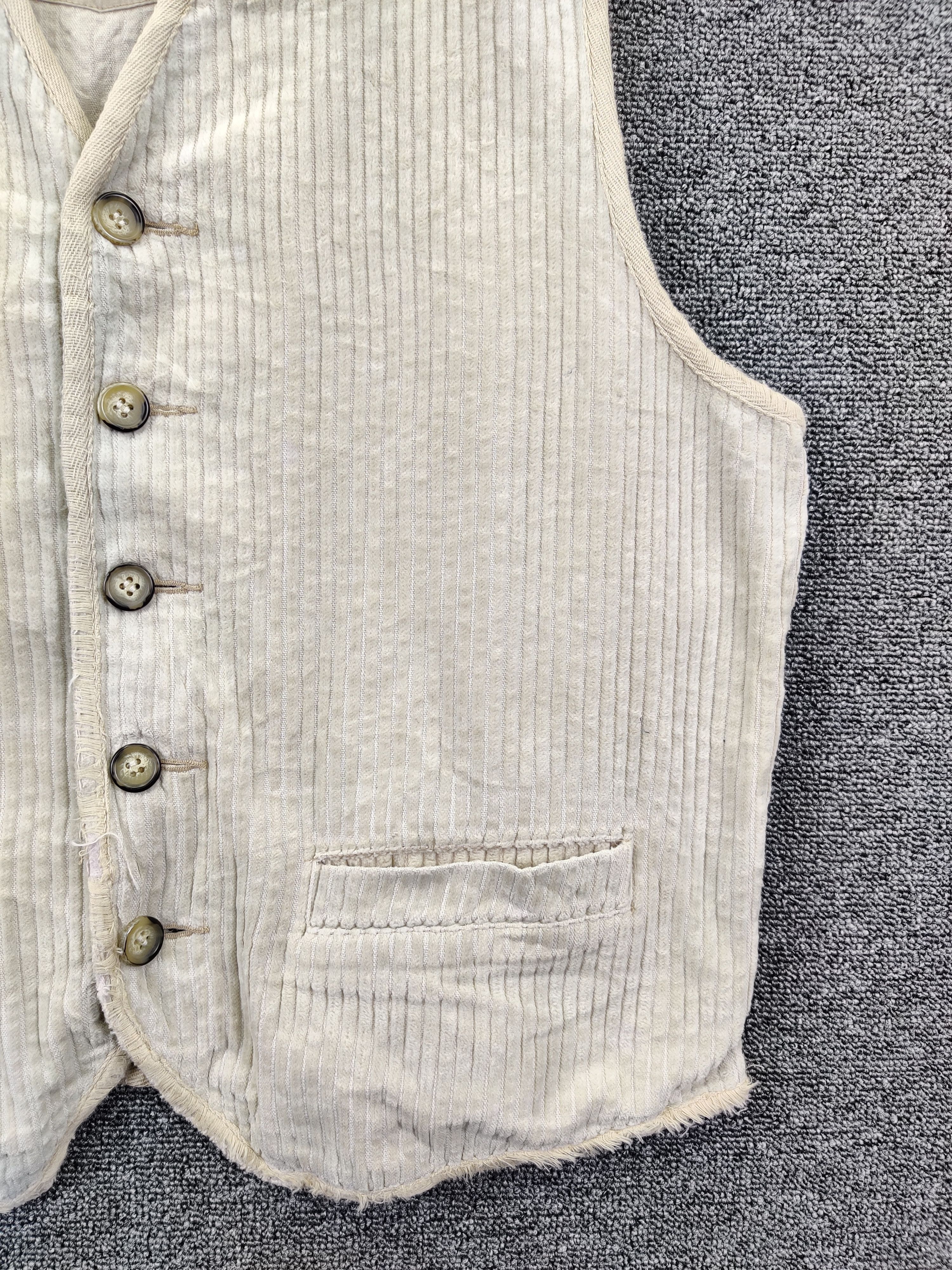 Vintage 90's Uniqlo Corduroy Vest Button Ups