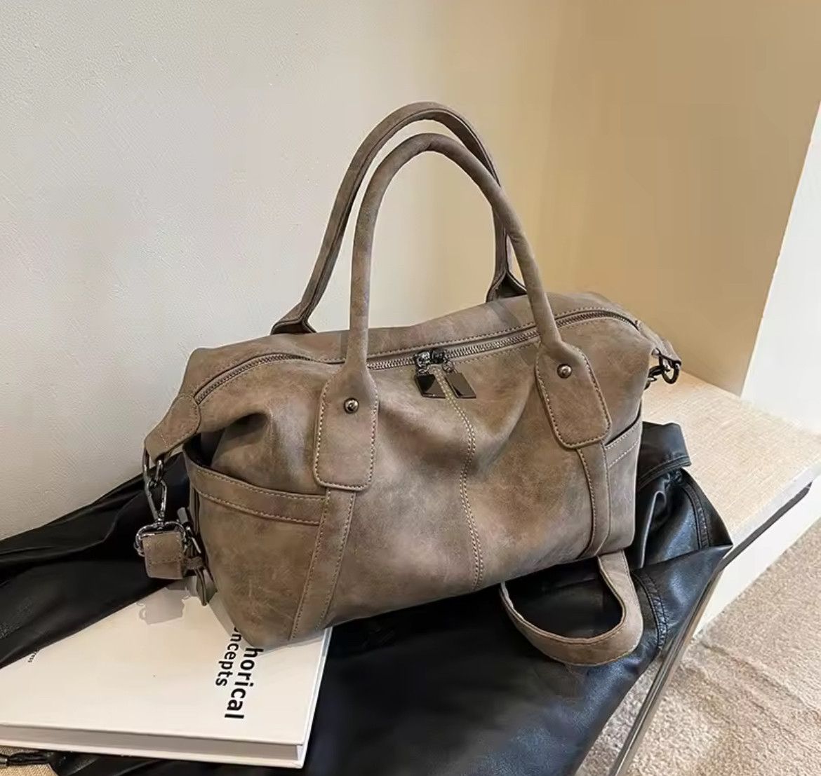 Japanese Brand PU Leather Shoulder Bag Size ONE SIZE - 3 Thumbnail