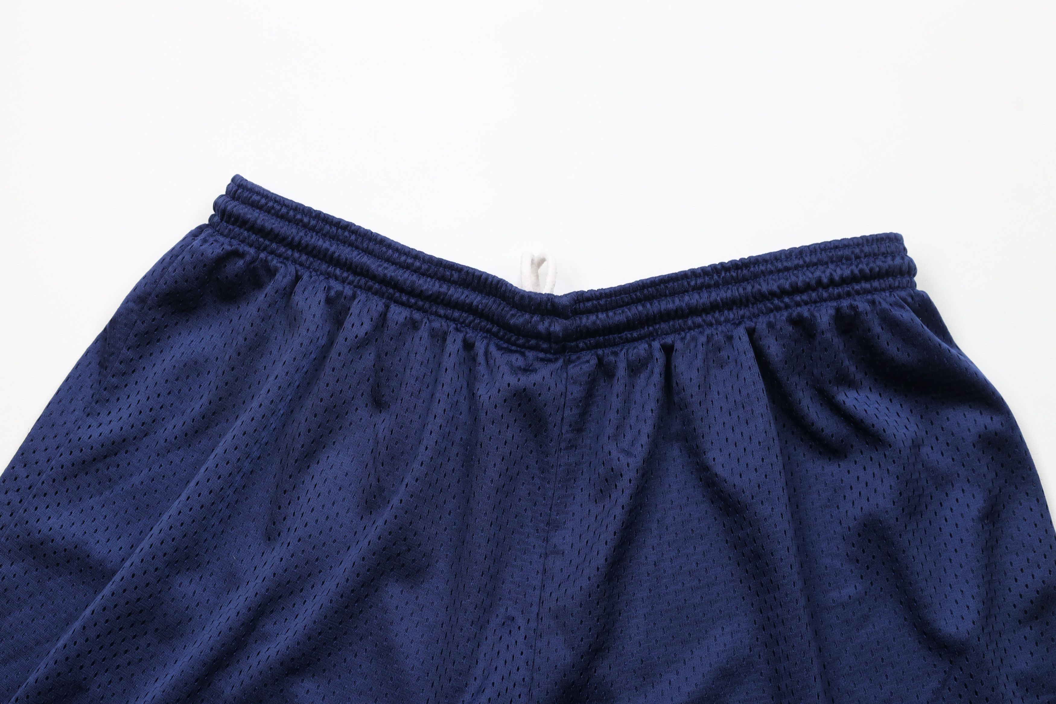 Vintage Vintage 90s University of Michigan Above Knee Mesh Shorts Size US 36 / EU 52 - 9 Thumbnail