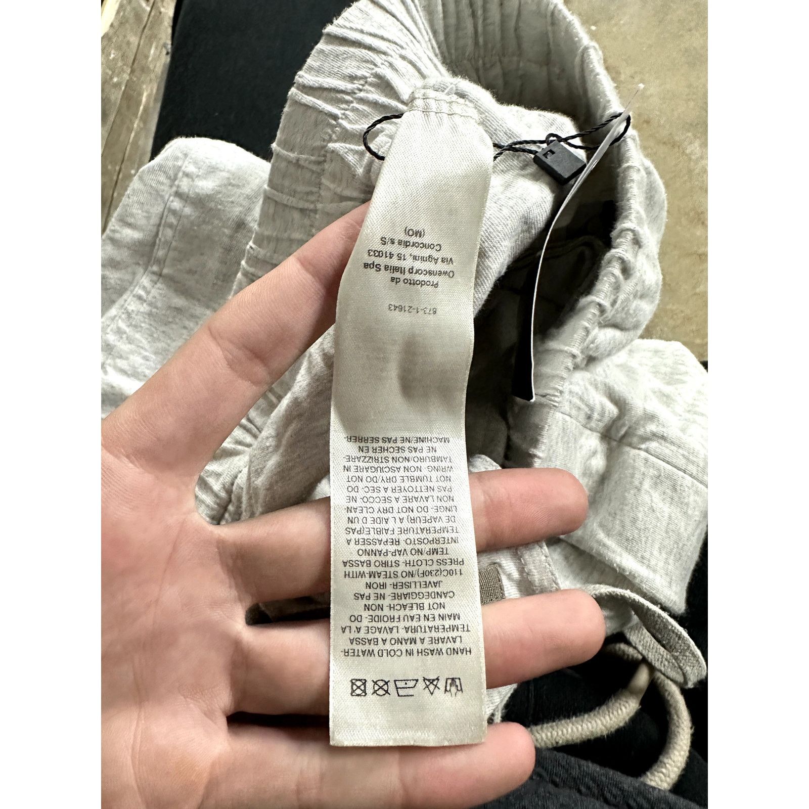 Rick Owens Drkshdw Rick Owens DRK SHDW Sweatshorts Light Grey XS Size US 28 / EU 44 - 3 Thumbnail