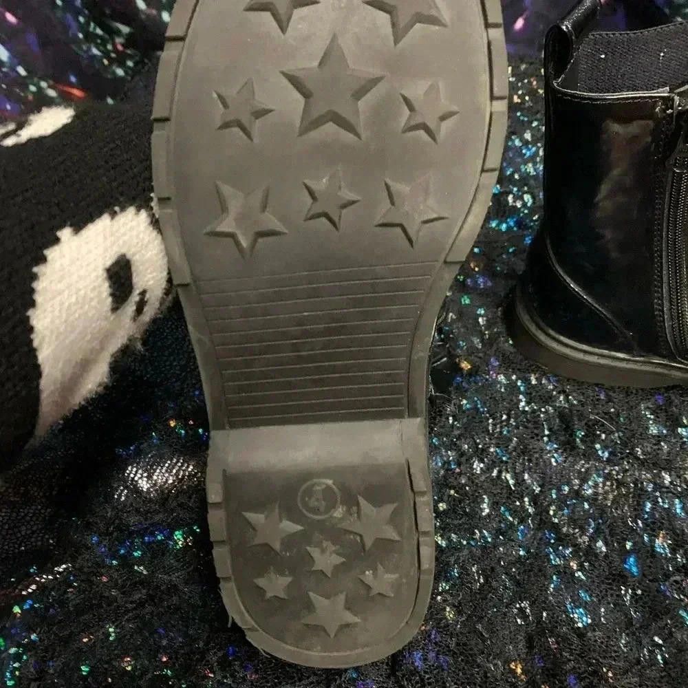 Designer Stylish Black Patent Leather Combat Boots Size US 6 / IT 36 - 5 Thumbnail