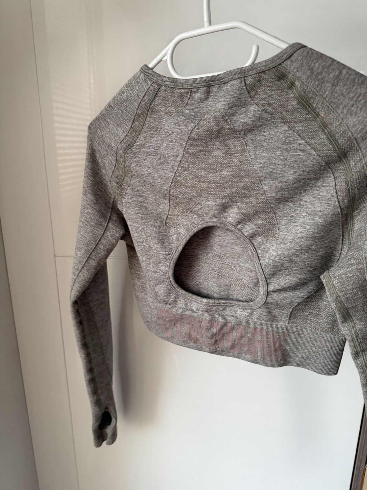 Gymshark Gymshark Crop Top Straight Gym Sport Style Short Size M / US 6-8 / IT 42-44 - 3 Thumbnail