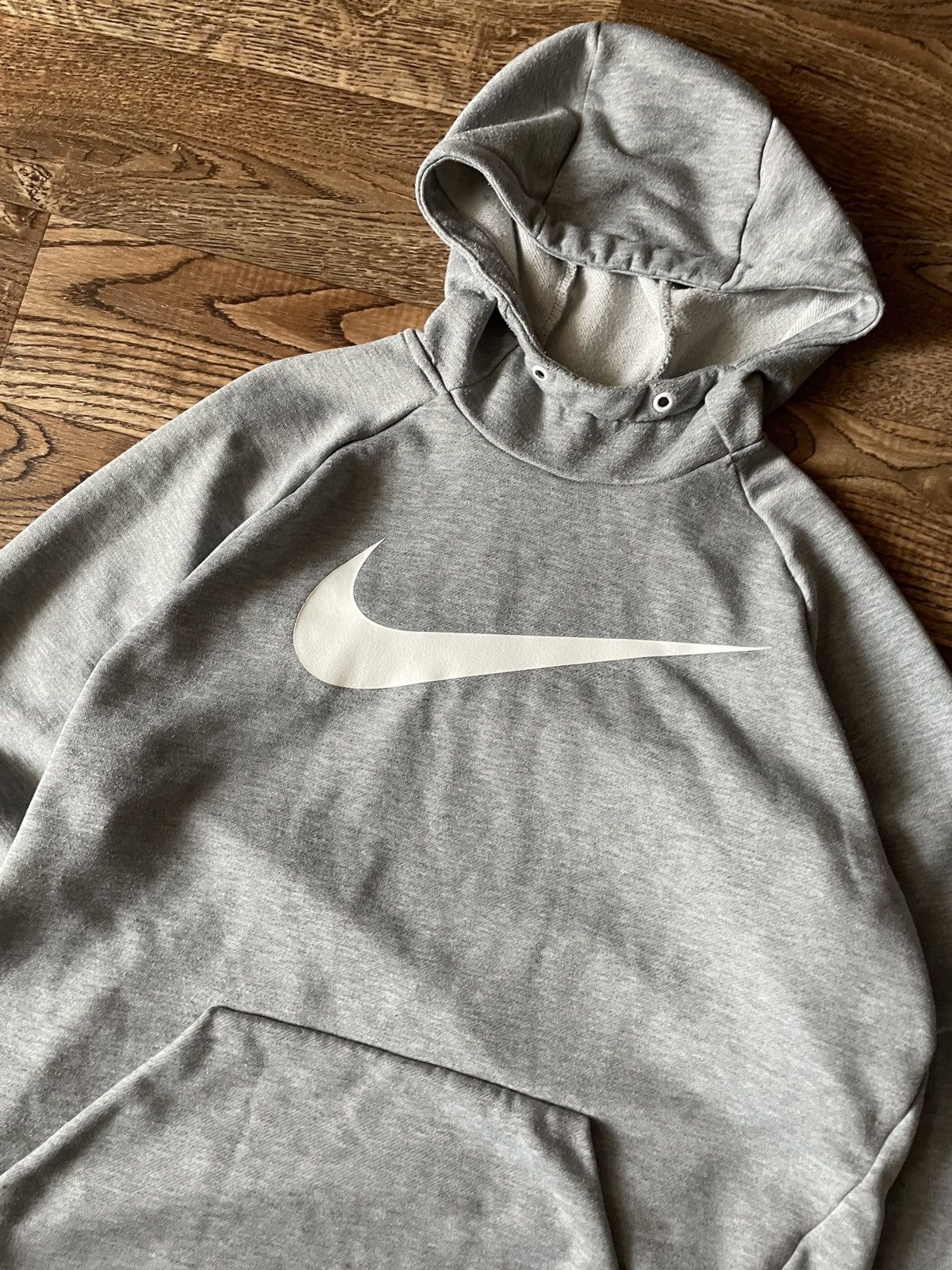 Nike vintage Nike Hoodie Y2K Faded style Japanese Size US M / EU 48-50 / 2 - 3 Thumbnail