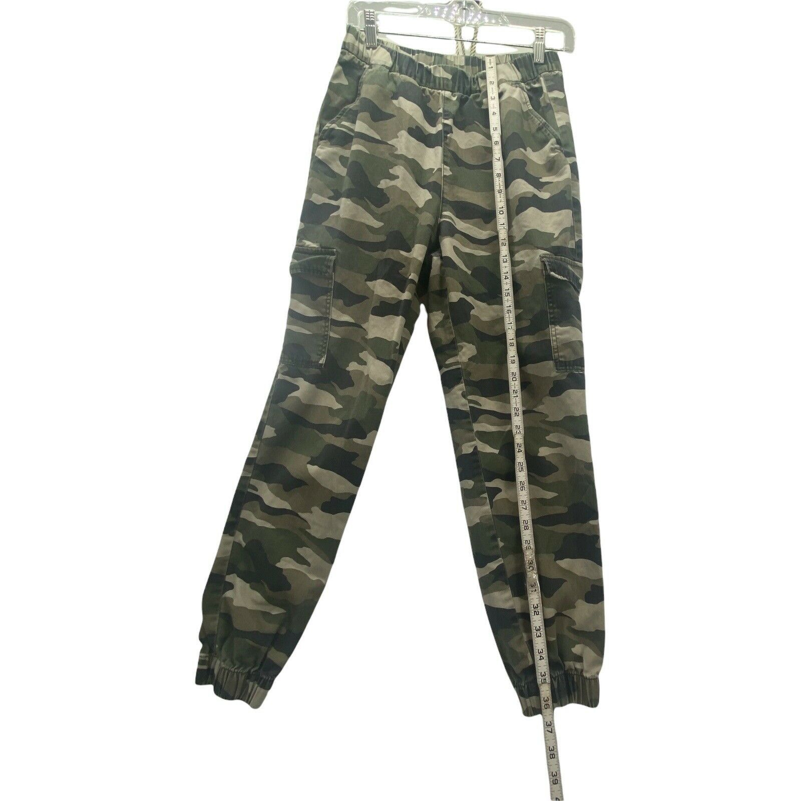 H&M H&M Divided Women's Cargo Joggers Size 6 Green Camo Pants Size 28" / US 6 / IT 42 - 6 Thumbnail