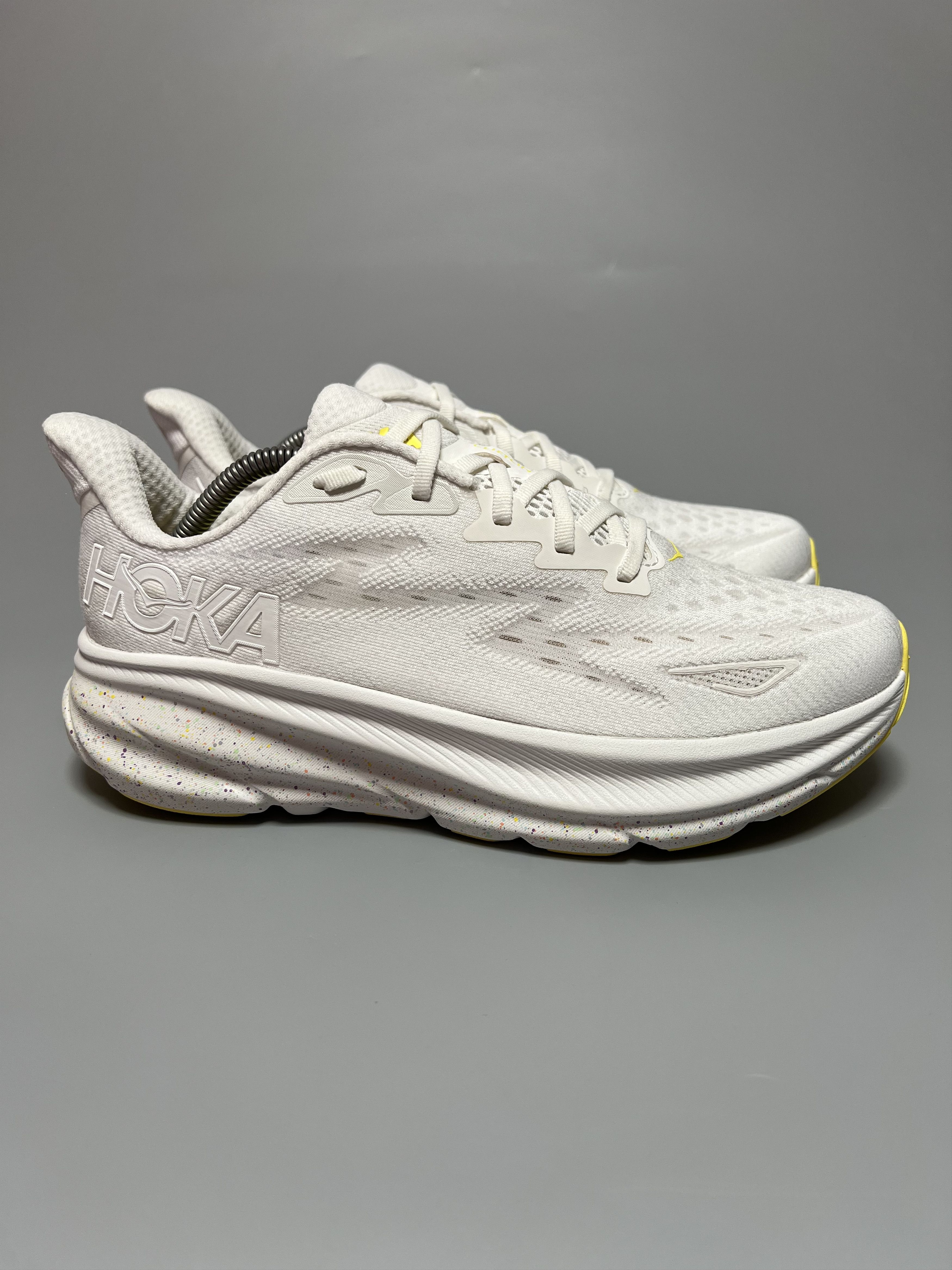 Hoka 9D Hoka One One Clifton 9 Men's Running Shoes Walking Gym Size US 9 / EU 42 - 1 Thumbnail