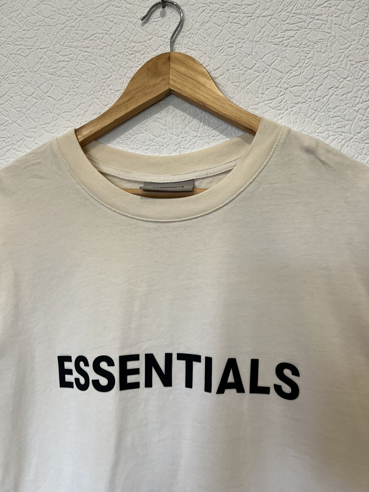 Fear of God Fear Of God Essentials Beige T Shirt Tee Size US S / EU 44-46 / 1 - 2 Thumbnail