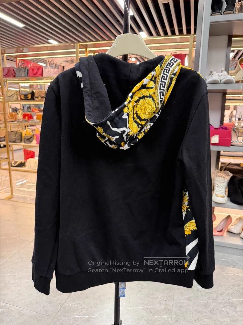Versace Versace Baroque print hooded sweatshirt Size US S / EU 44-46 / 1 - 2 Thumbnail