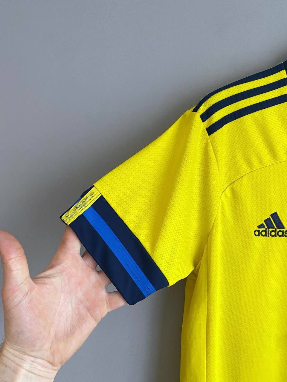 Adidas Sweden National Football Team 2021/22 Home Soccer Jersey, M Size US M / EU 48-50 / 2 - 8 Thumbnail