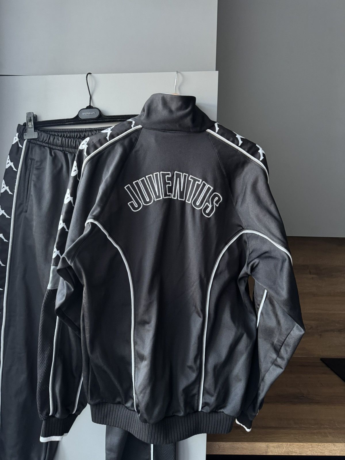 Kappa 1995/1996 Kappa FC Juventus Suit Jacket/Sweatpants Vintage Size US XL / EU 56 / 4 - 5 Thumbnail