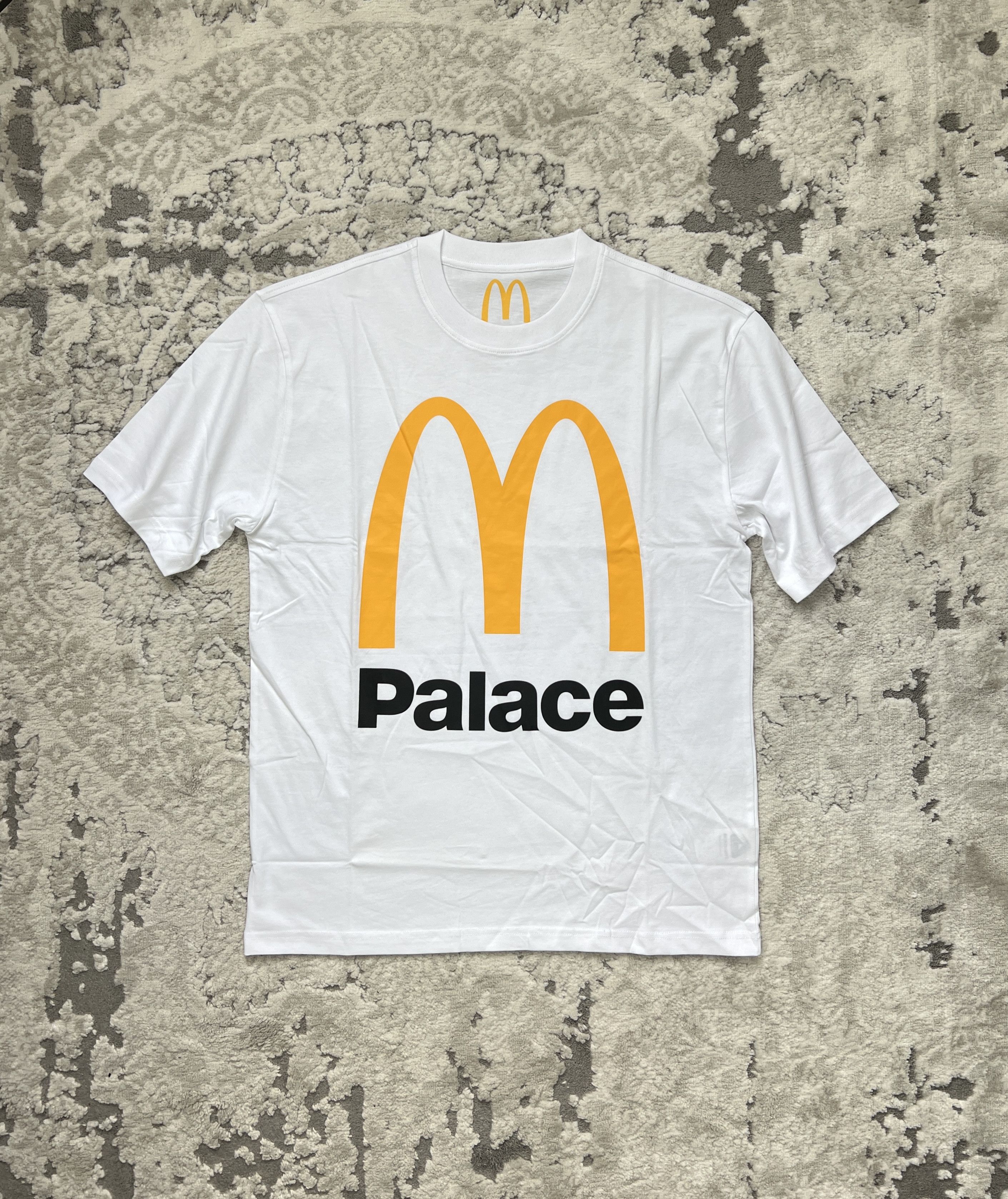 Palace Palace x McDonald’s Logo T-Shirt 2023 White Size L Size US L / EU 52-54 / 3 - 1 Thumbnail