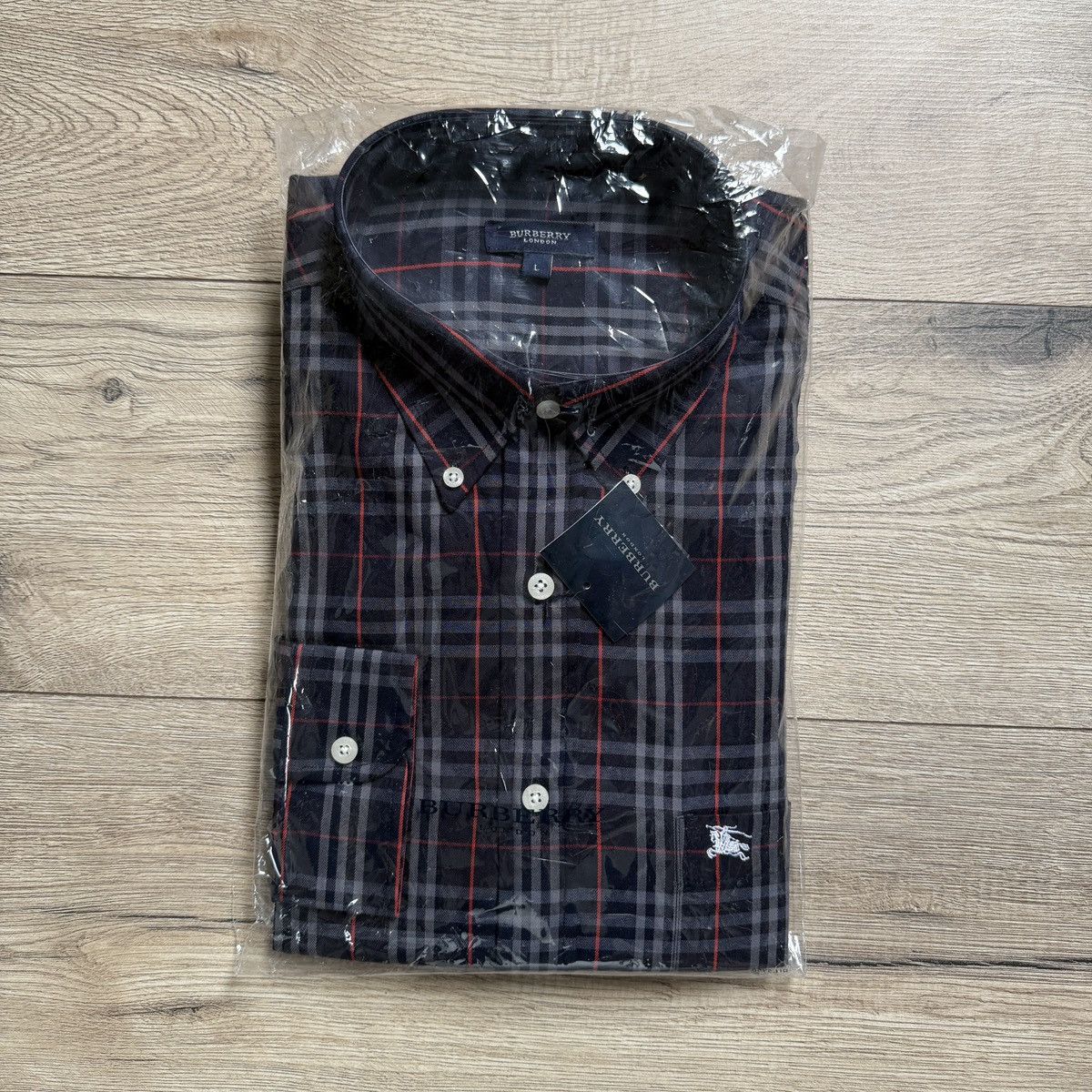 Burberry Burberry Nova Check Navy Checkered Shirt Button Up BRAND NEW Size US L / EU 52-54 / 3 - 2 Thumbnail