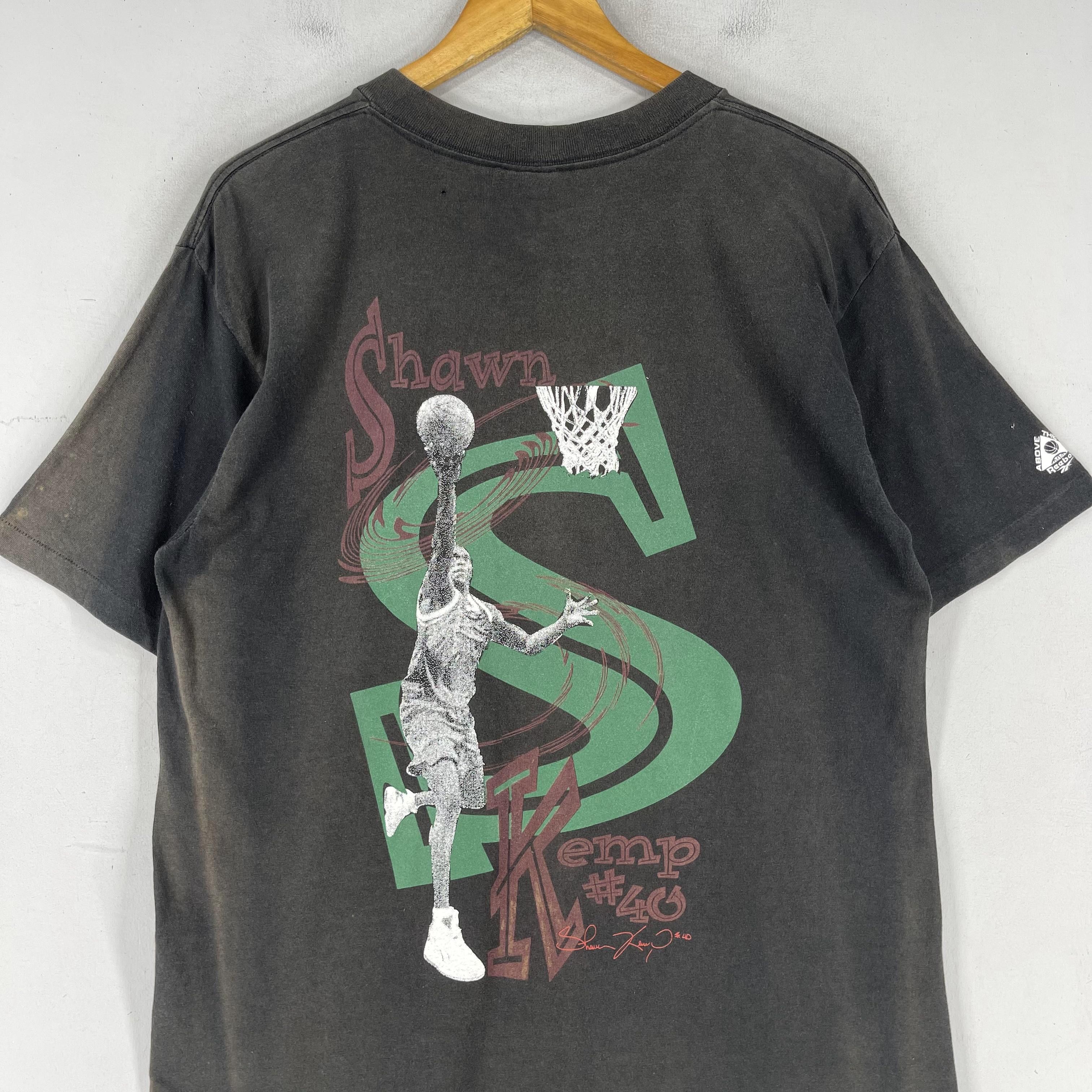 NBA Vintage 90's SHAWN KEMP Sonics Nba Sun Faded Tshirt Size US M / EU 48-50 / 2 - 2 Thumbnail
