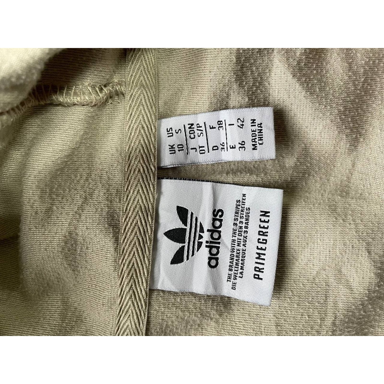 Adidas Vintage Adidas Originals Velour Hoodie Beige Gold Size M Size US M / EU 48-50 / 2 - 11 Thumbnail