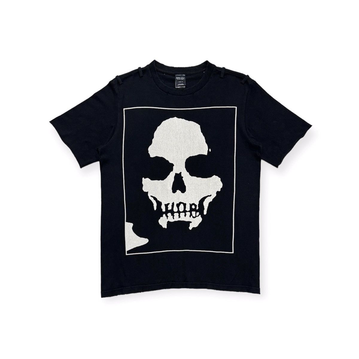 image of Number N Ine Ss06 Charles Manson Skull Tee in Black, Men's (Size Medium)
