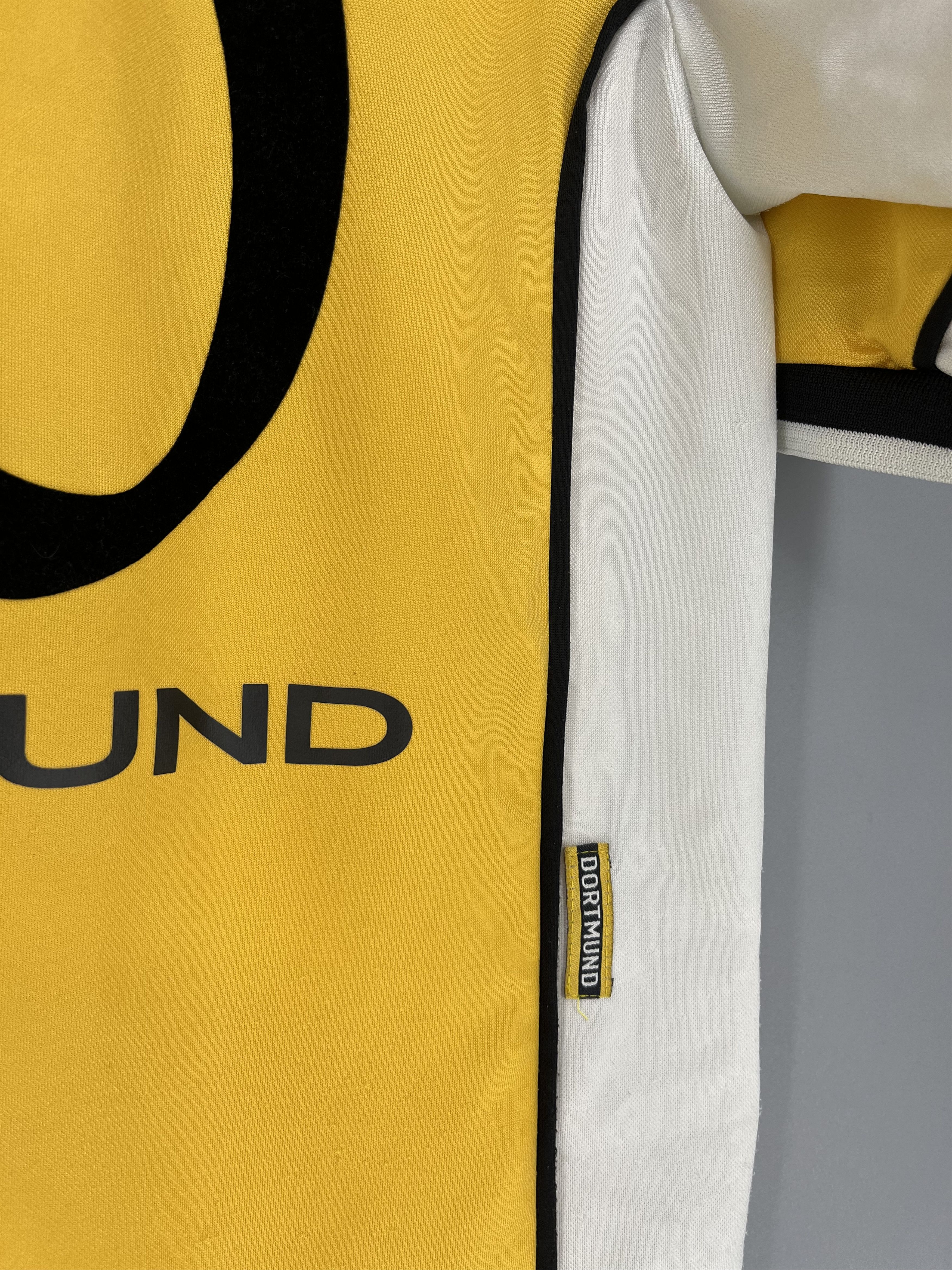 Nike BORUSSIA DORTMUND 1998/99 HOME FOOTBALL SHIRT SOCCER JERSEY Size US XS / EU 42 / 0 - 16 Thumbnail