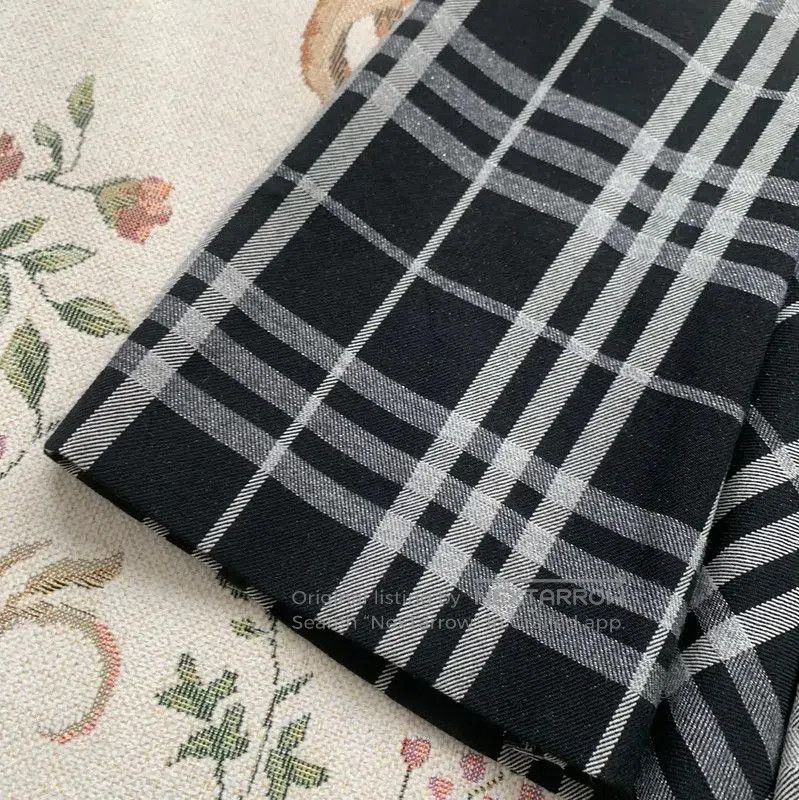 Burberry Burberry Black Plaid Wool Skirt for Women. Size 23" - 2 Thumbnail