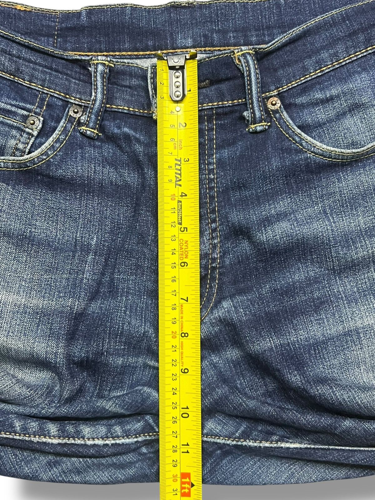 Levi's Loose Vintage Levi’s 505 - Faded Wash, Distressed Denim Size US 33 - 17 Thumbnail