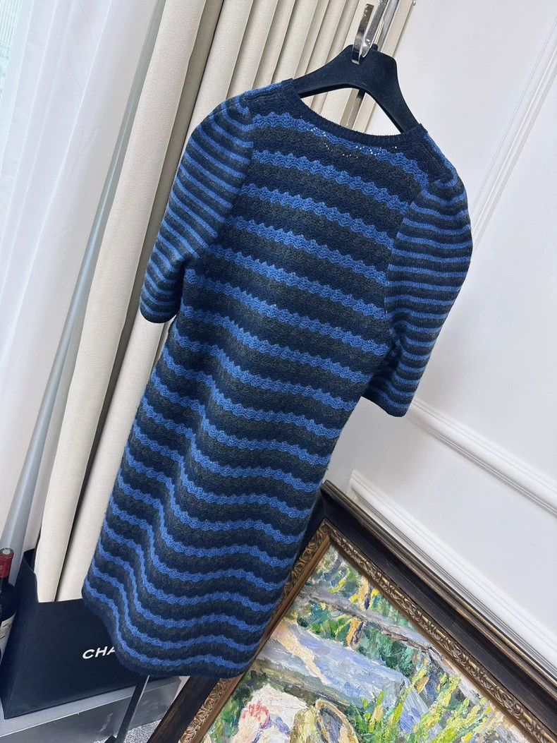 Chanel Chanel 17k blue and black wavy striped knitted short-sleev Size S / US 4 / IT 40 - 2 Thumbnail